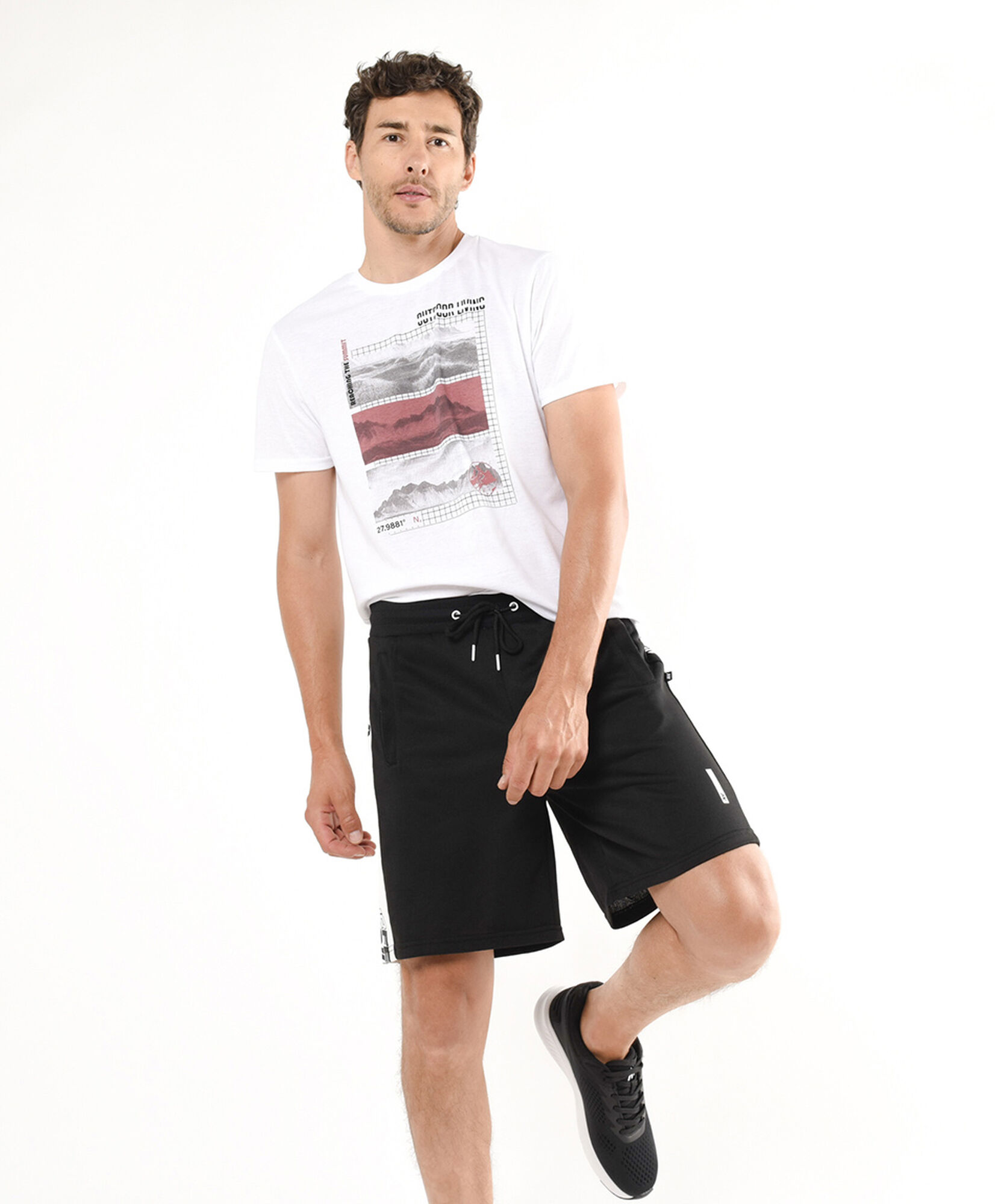 Short deportivo hombre línea texto Short deportivo hombre línea texto