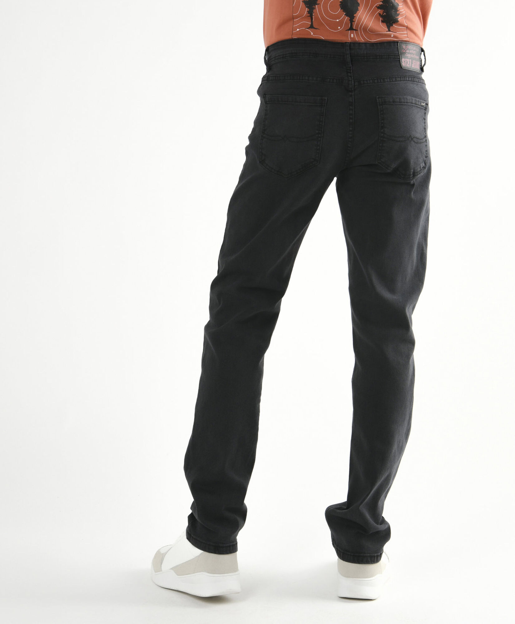 Jeans hombre clásico slim fit Jeans hombre clásico slim fit