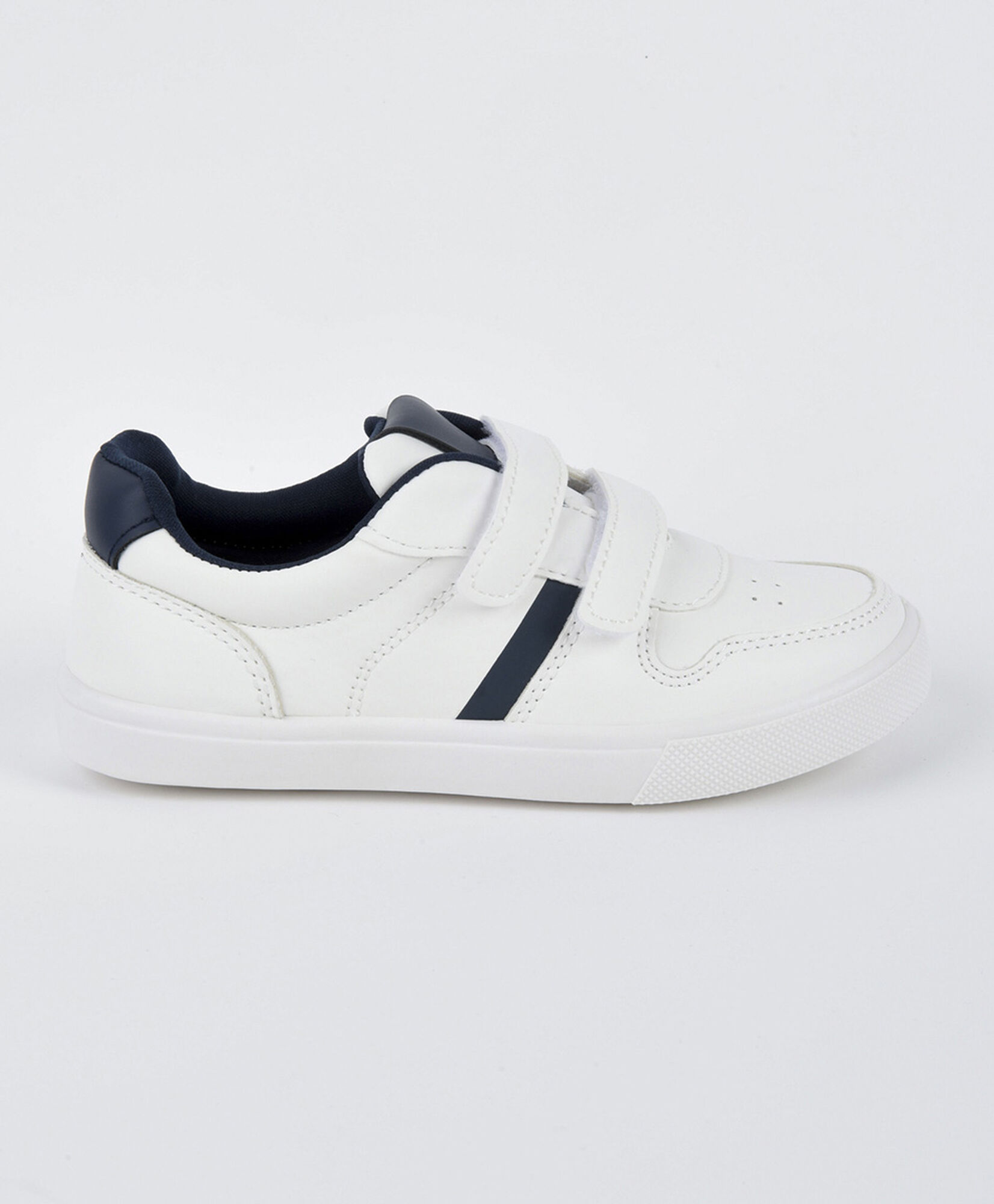 Zapatilla niño (22 a 31) blancas Zapatilla niño (22 a 31) blancas