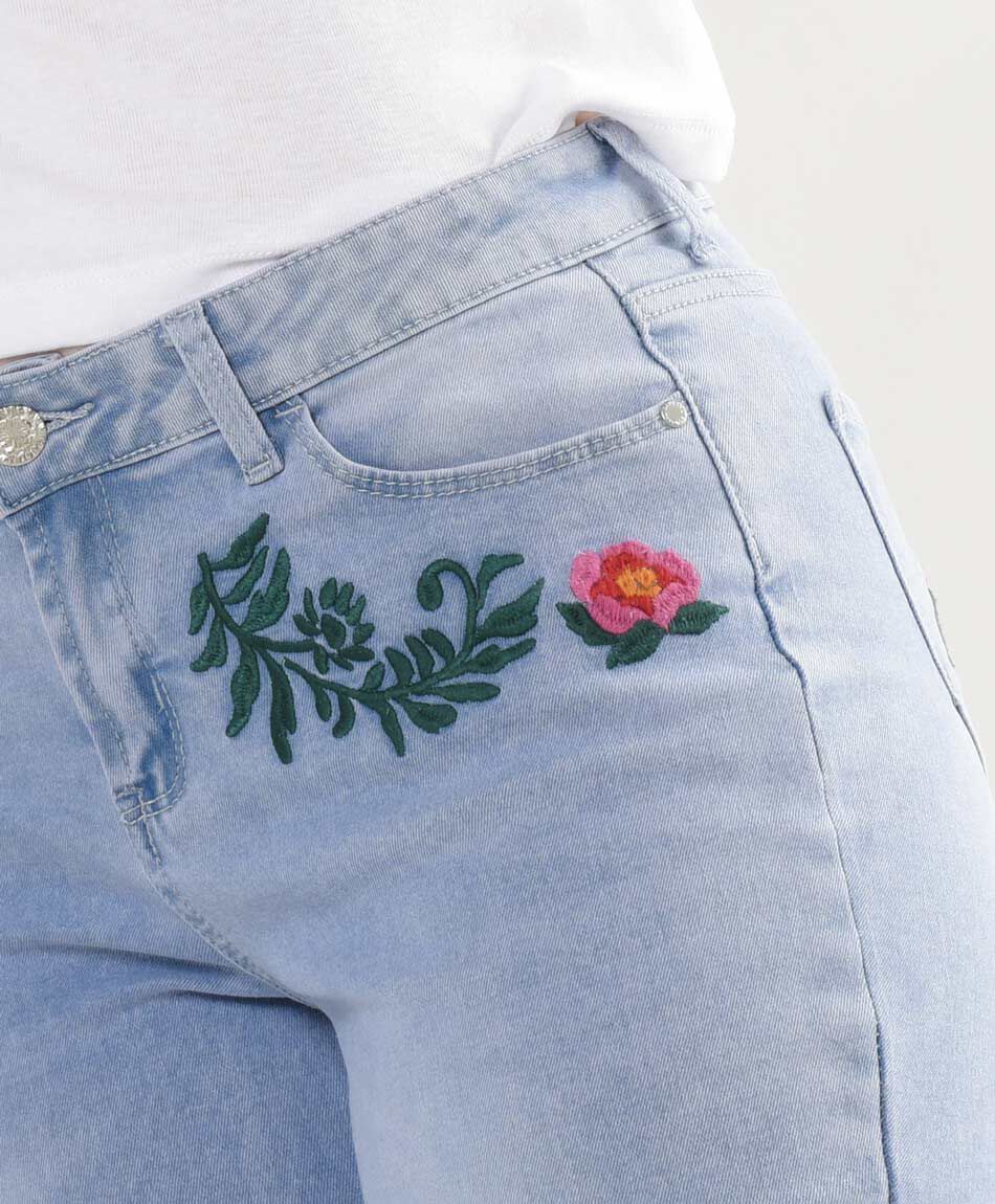 Jeans mujer bordados skinny fit