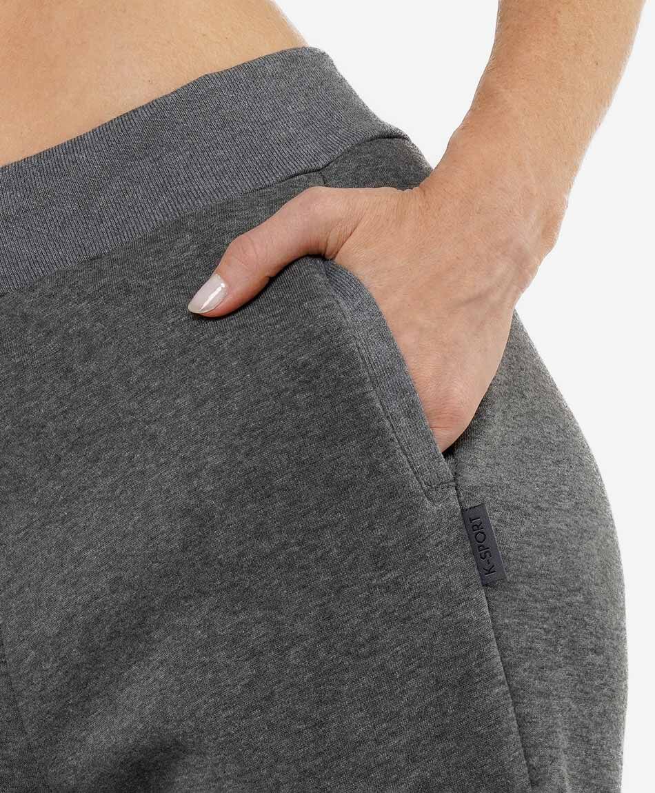 Pantal&oacute;n de buzo mujer gris