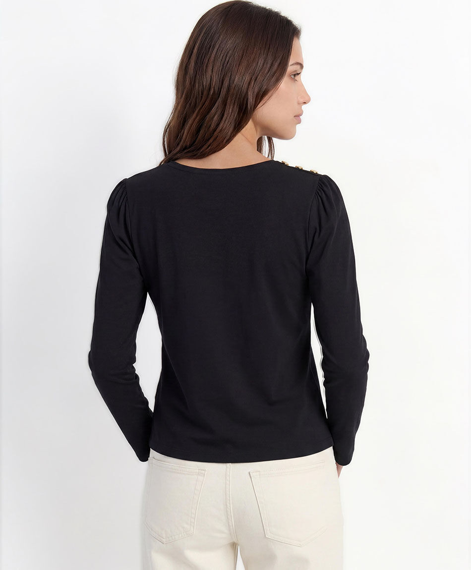 Polera mujer tachas hombro