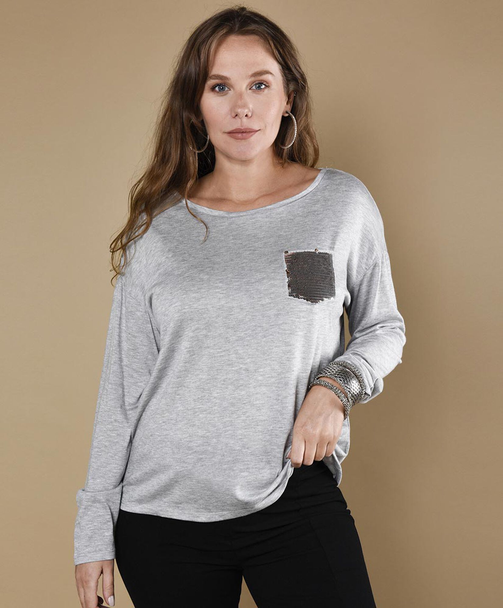 Polera manga larga cuello redondo Polera manga larga cuello redondo
