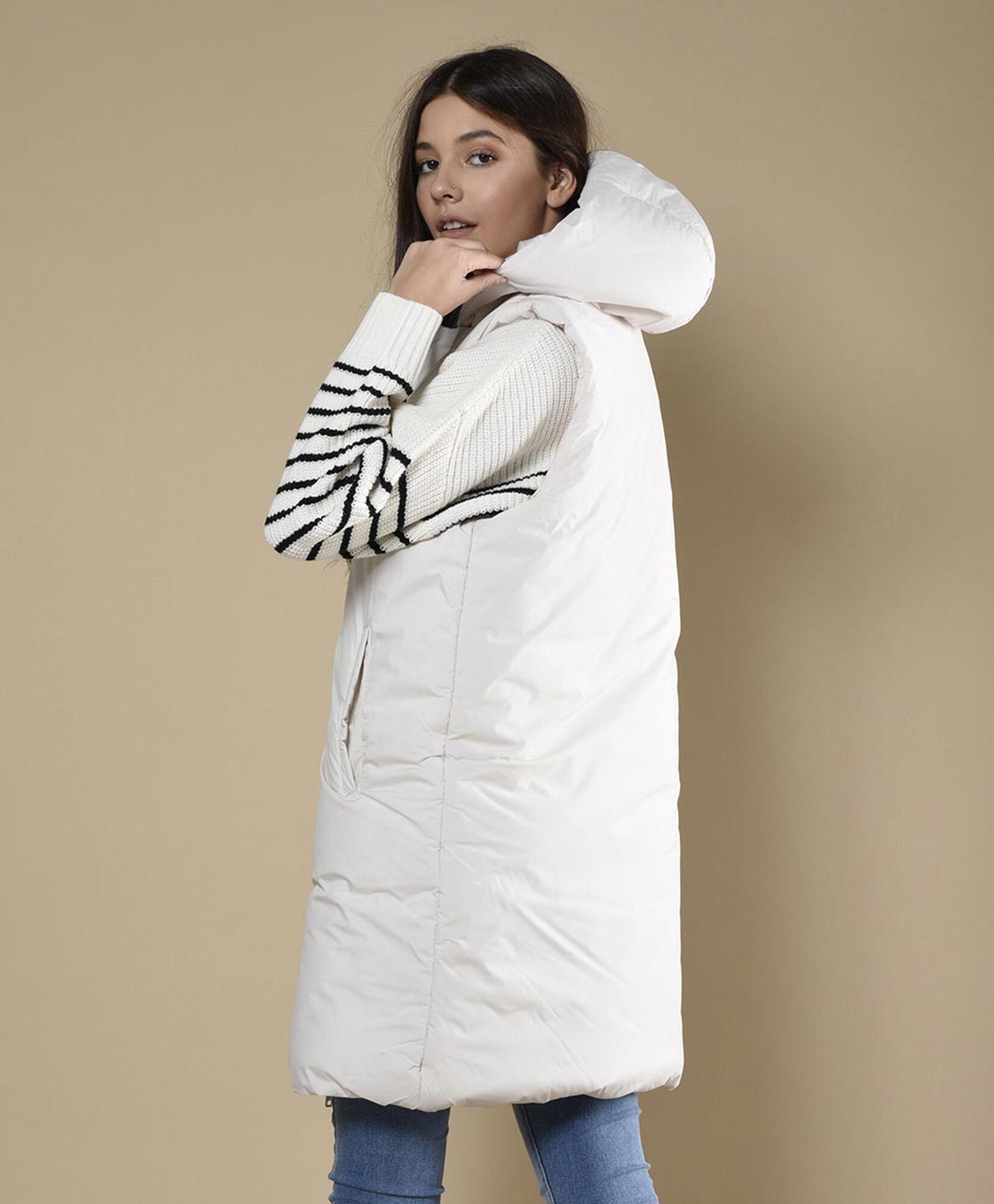 Parka larga sin mangas Parka larga sin mangas