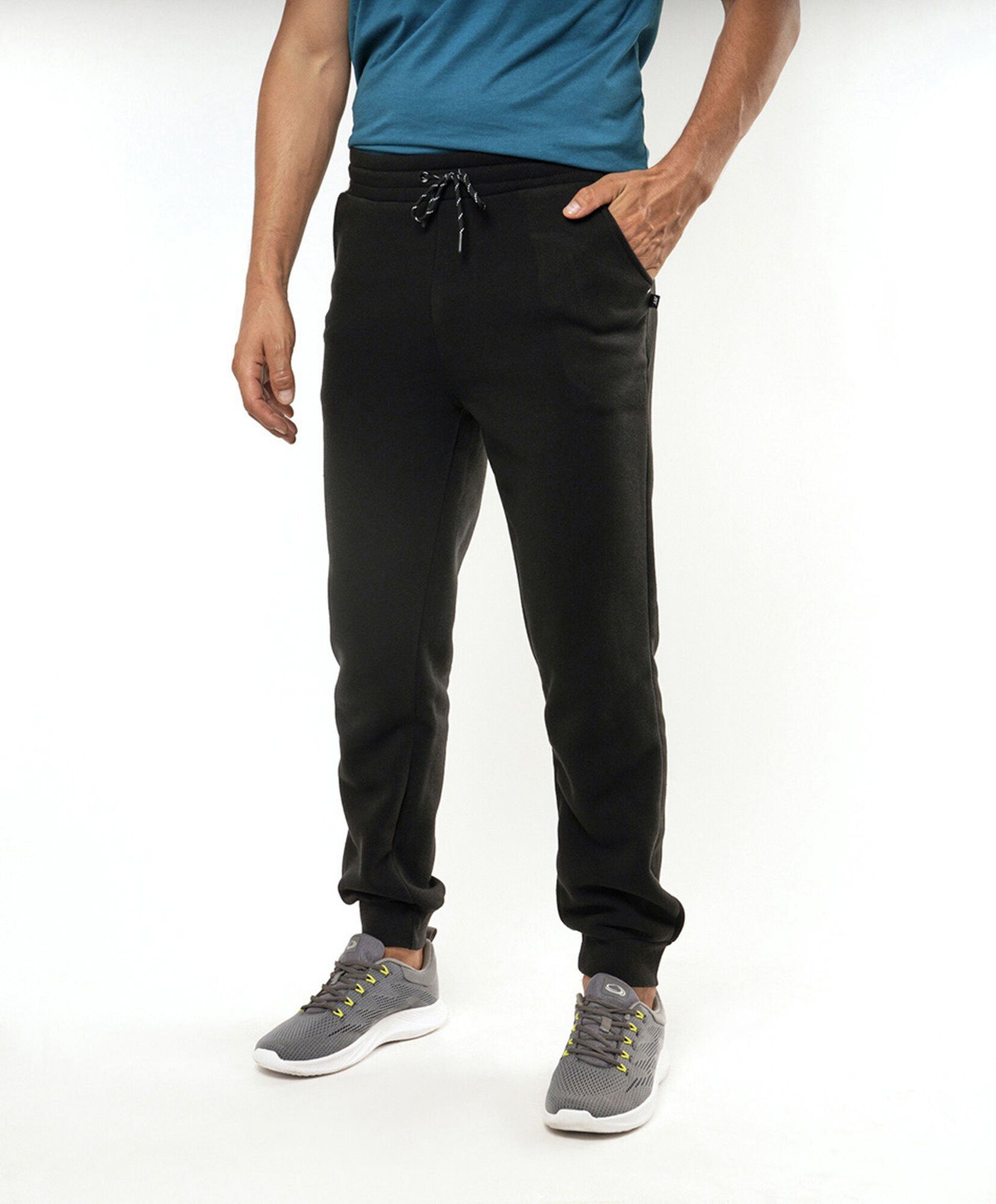 Pantalón deportivo hombre full black Pantalón deportivo hombre full black