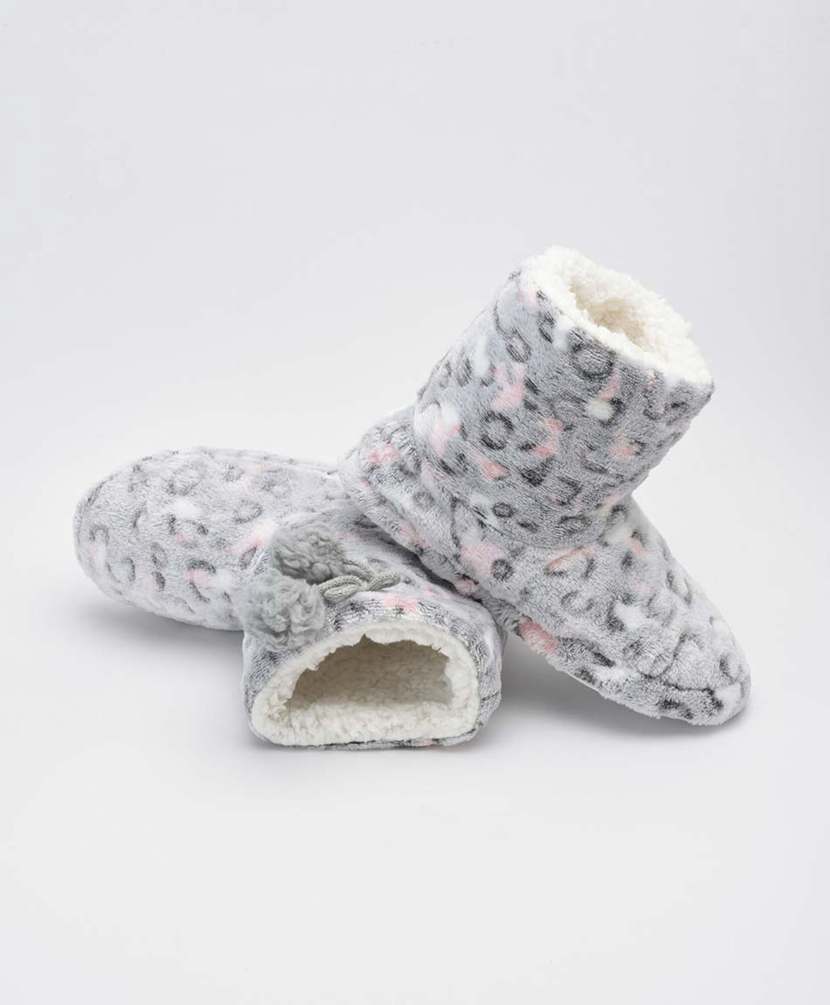 Pantuflas mujer botín animal print Pantuflas mujer botín animal print
