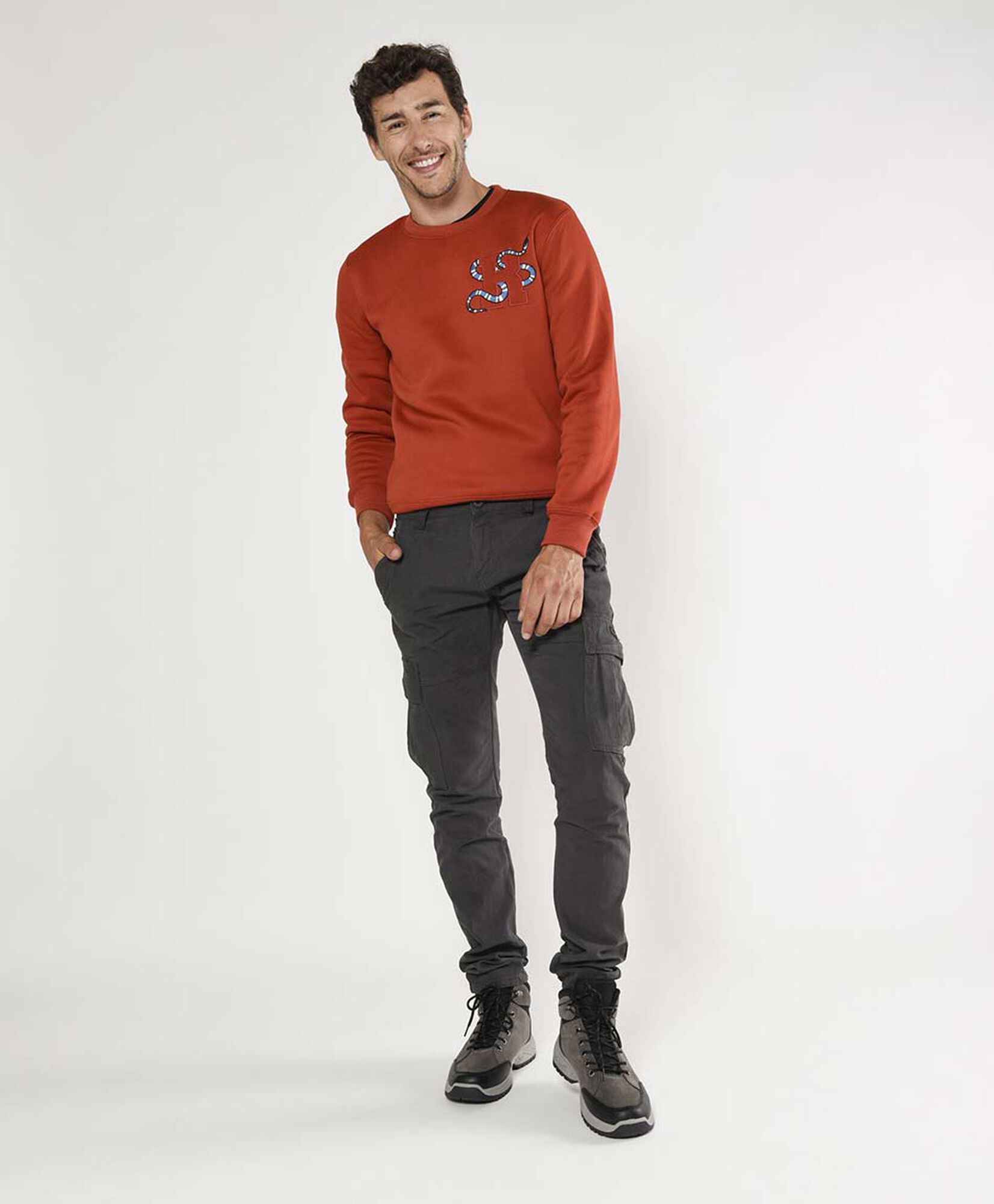 Pantalón hombre cargo liso slim fit Pantalón hombre cargo liso slim fit