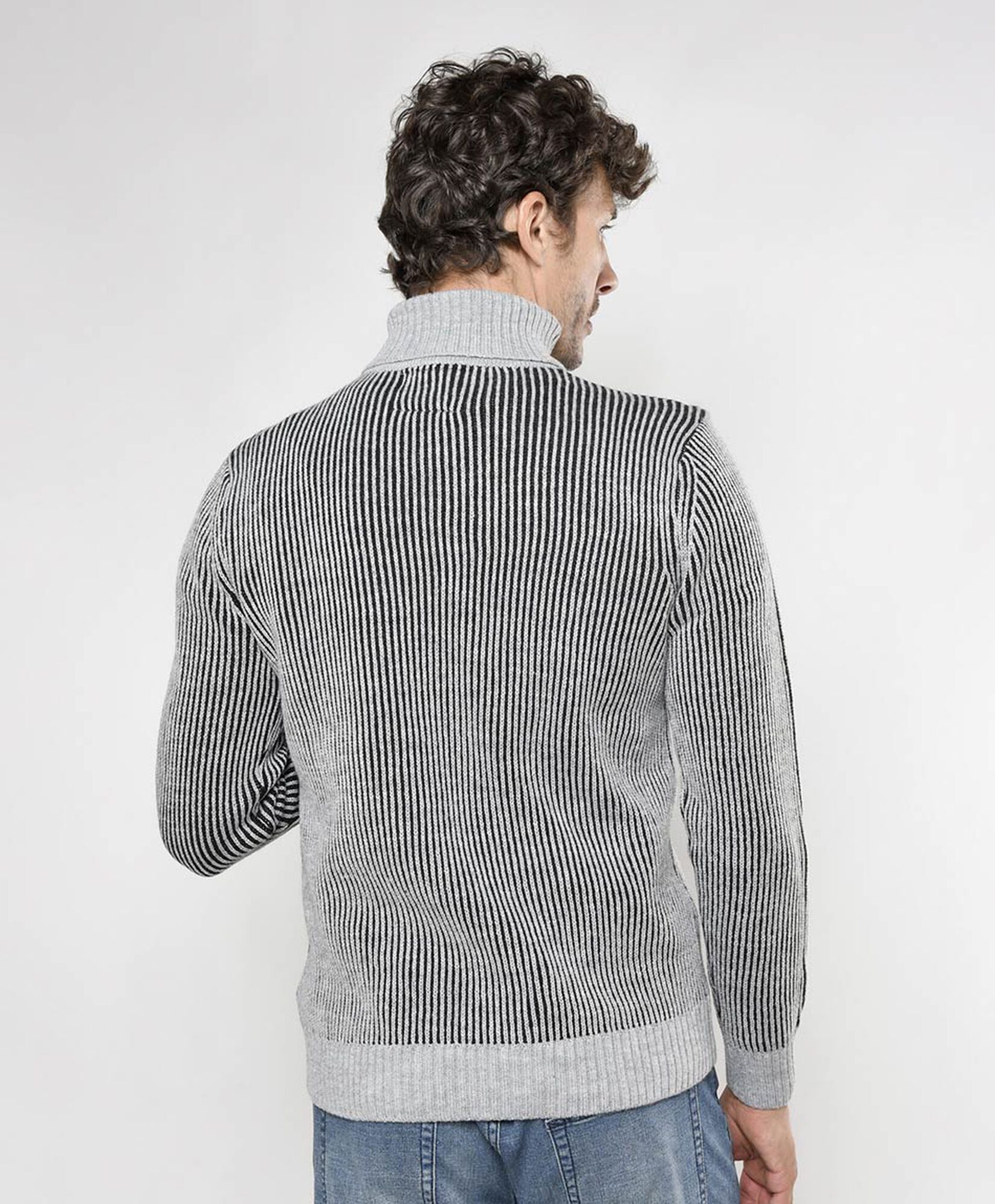 Sweater hombre beatle bicolor Sweater hombre beatle bicolor