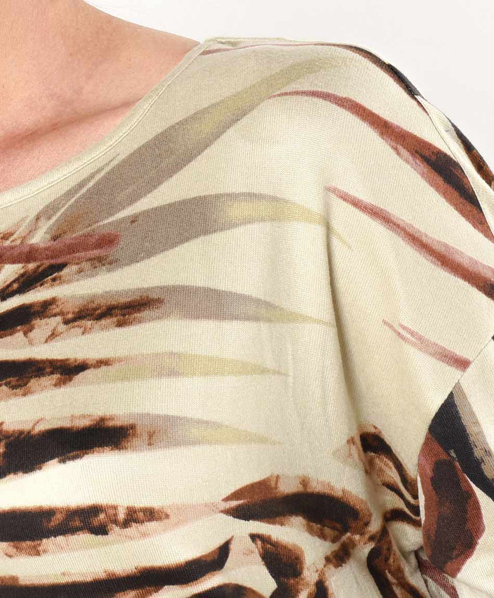 Polera mujer hojas lanosa Polera mujer hojas lanosa