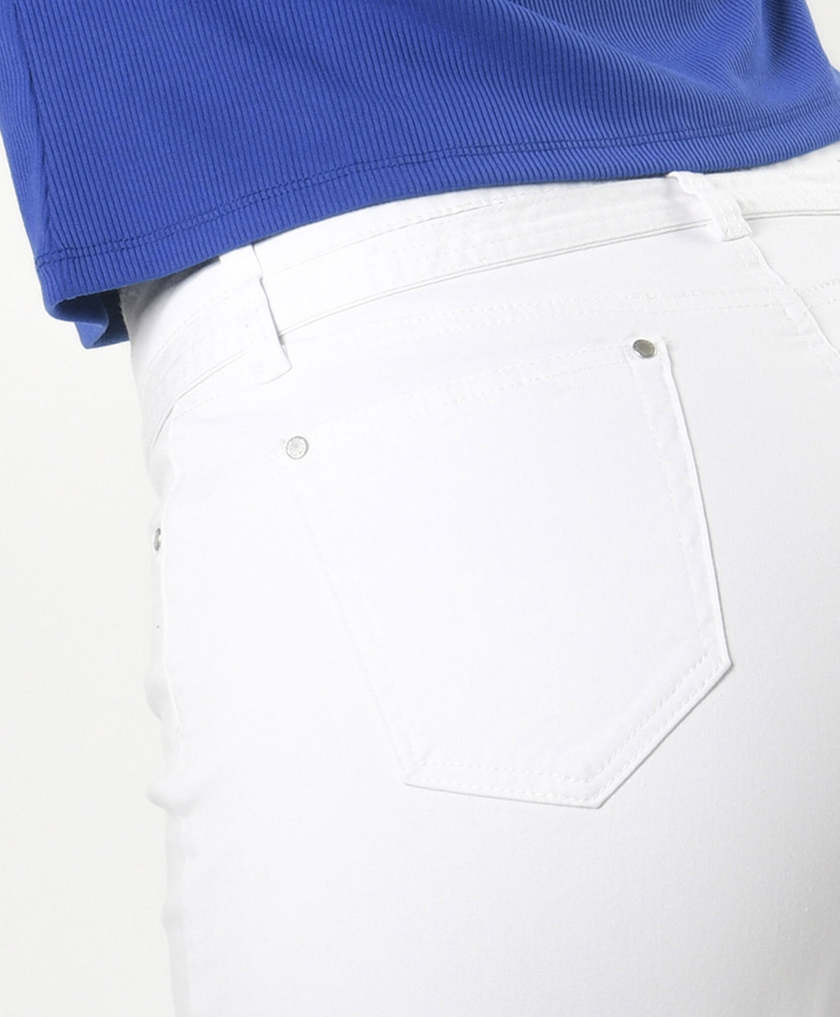 Jeans mujer detalle cinturón skinny fit Jeans mujer detalle cinturón skinny fit