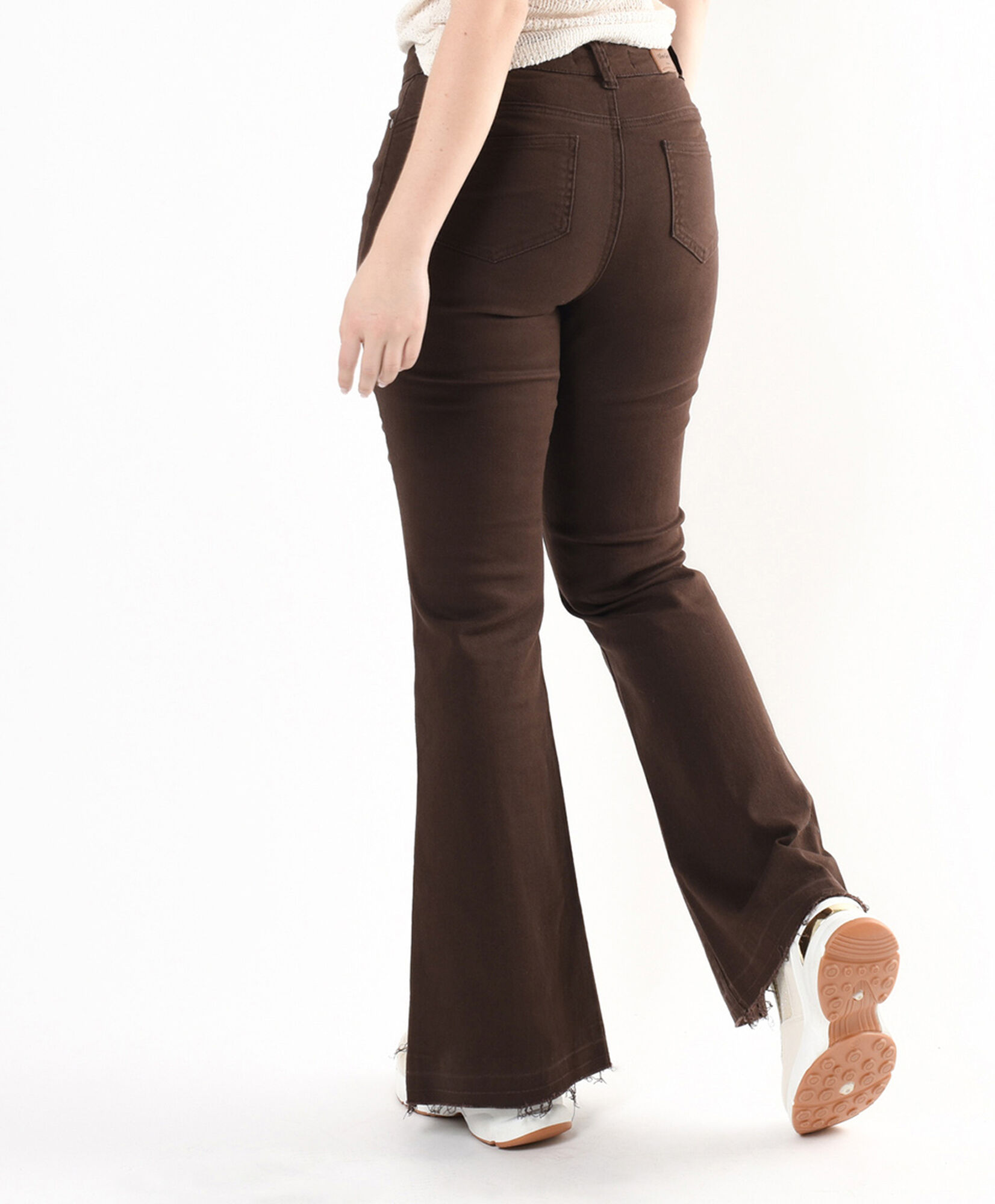 Jeans mujer basta abierta café flare Jeans mujer basta abierta café flare