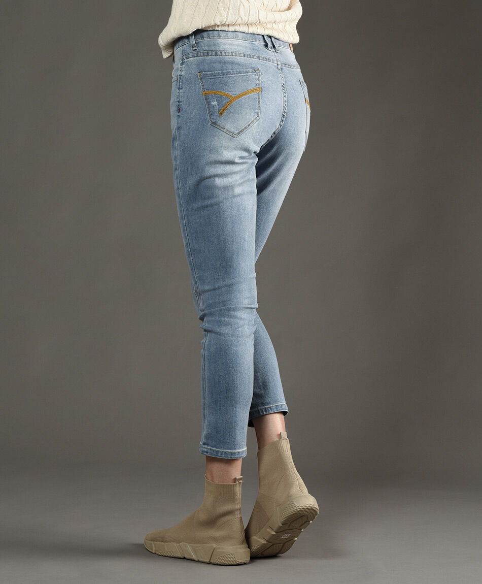 Jeans pitillo tiro alto