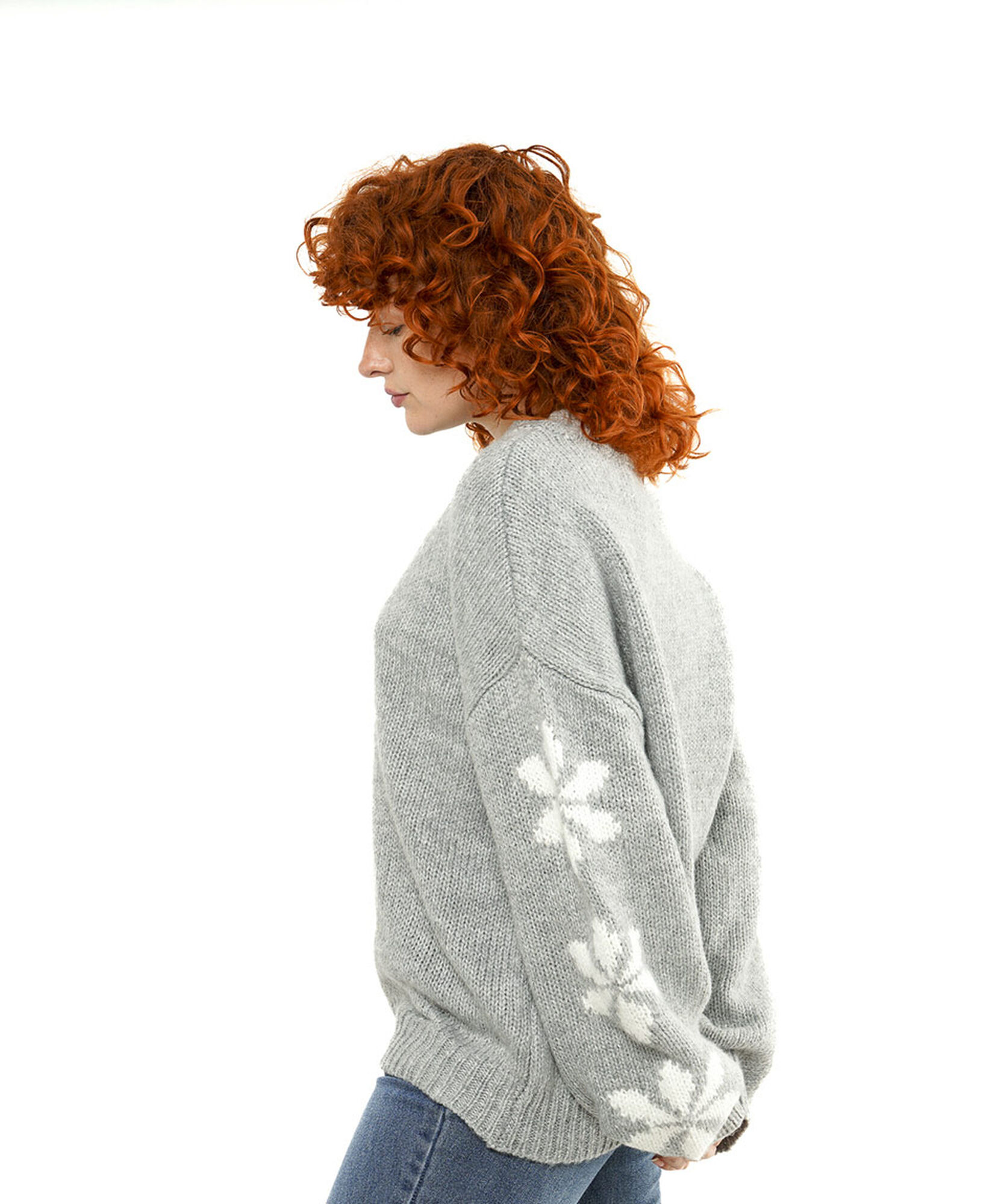 Sweater mujer flores en manga Sweater mujer flores en manga