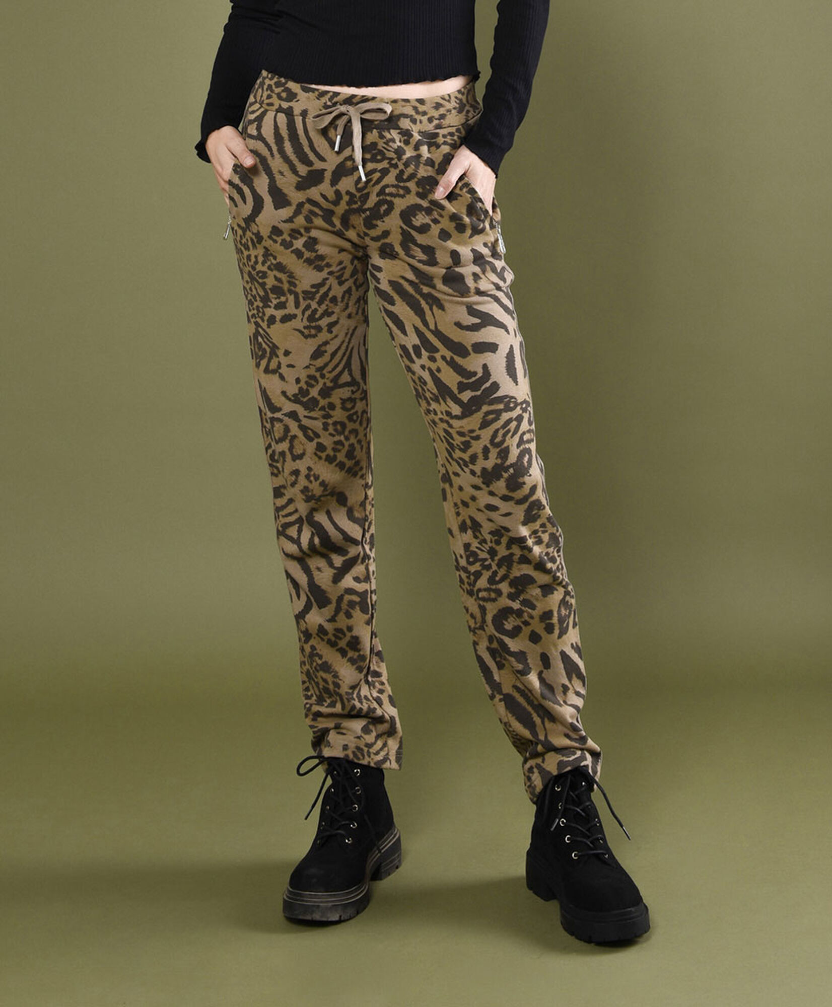 Pantalón mujer tiro alto animal print Pantalón mujer tiro alto animal print