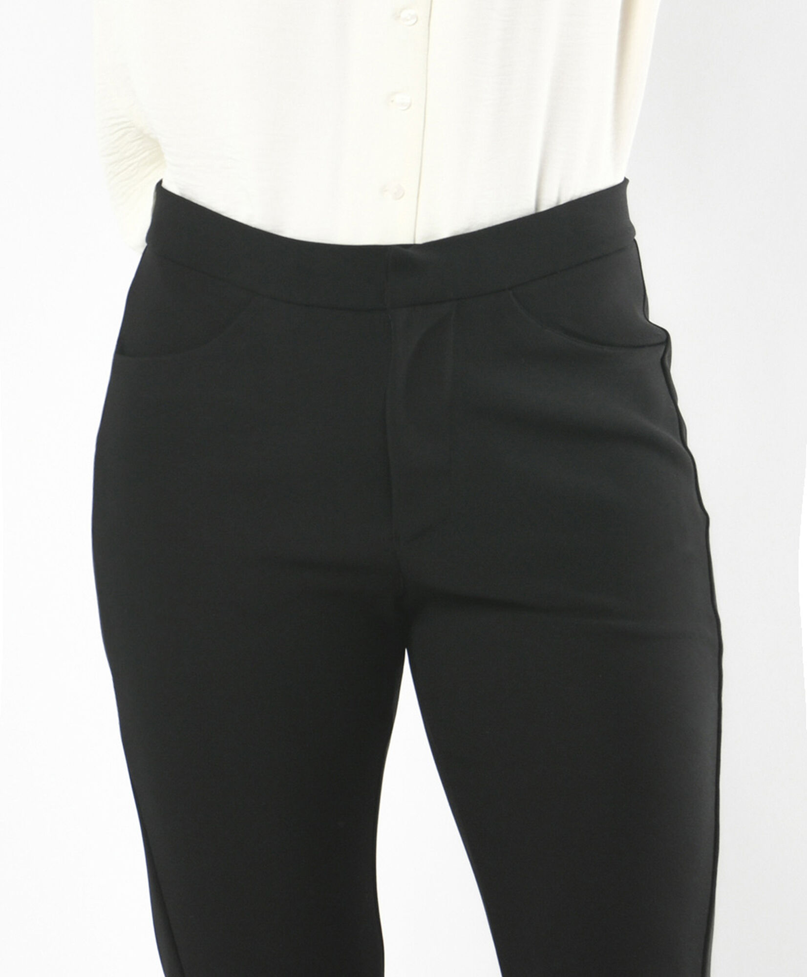 Pantalón mujer flare basta abierta Pantalón mujer flare basta abierta