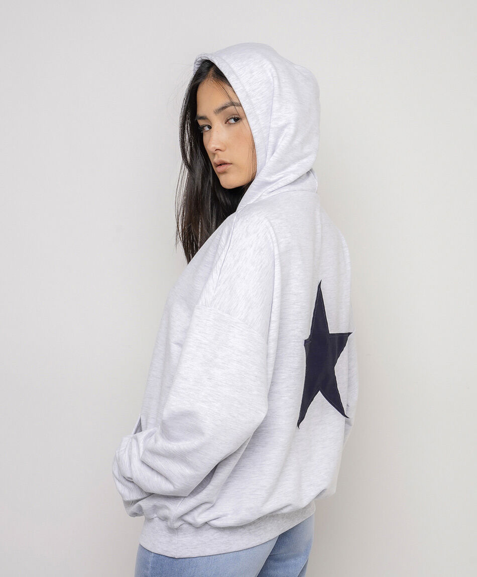 Poler&oacute;n mujer estrella