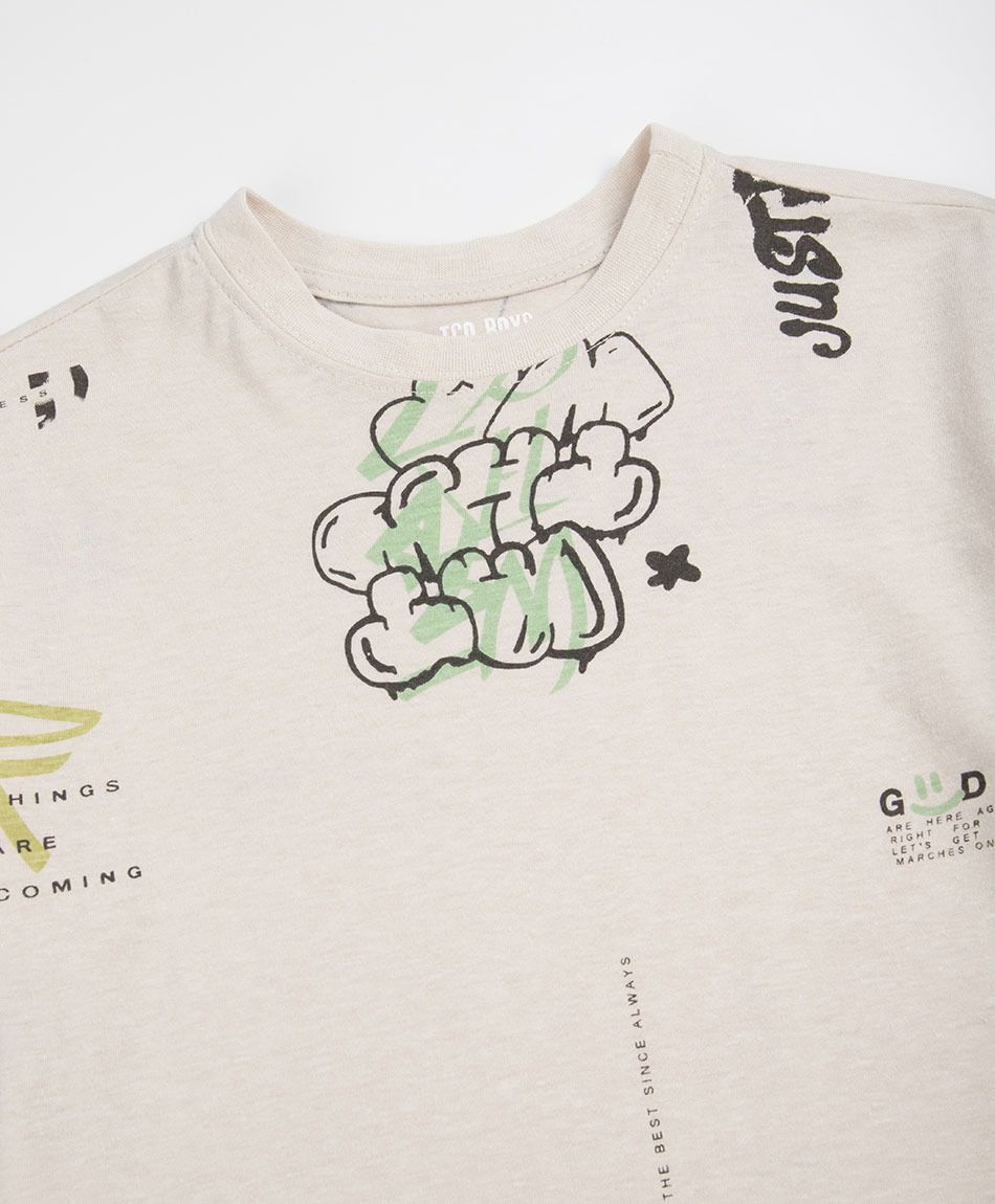 Polera ni&ntilde;o mix graffiti