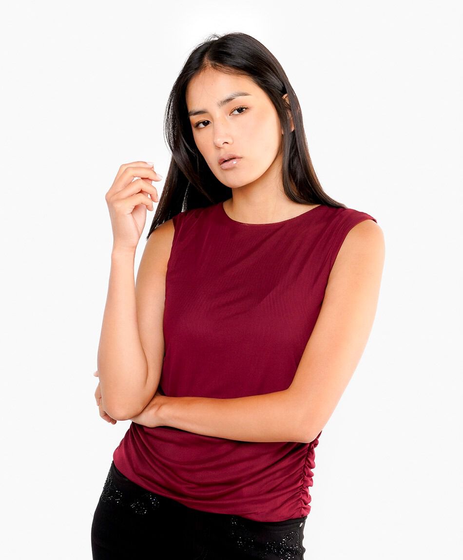 Polera mujer top sin mangas berry