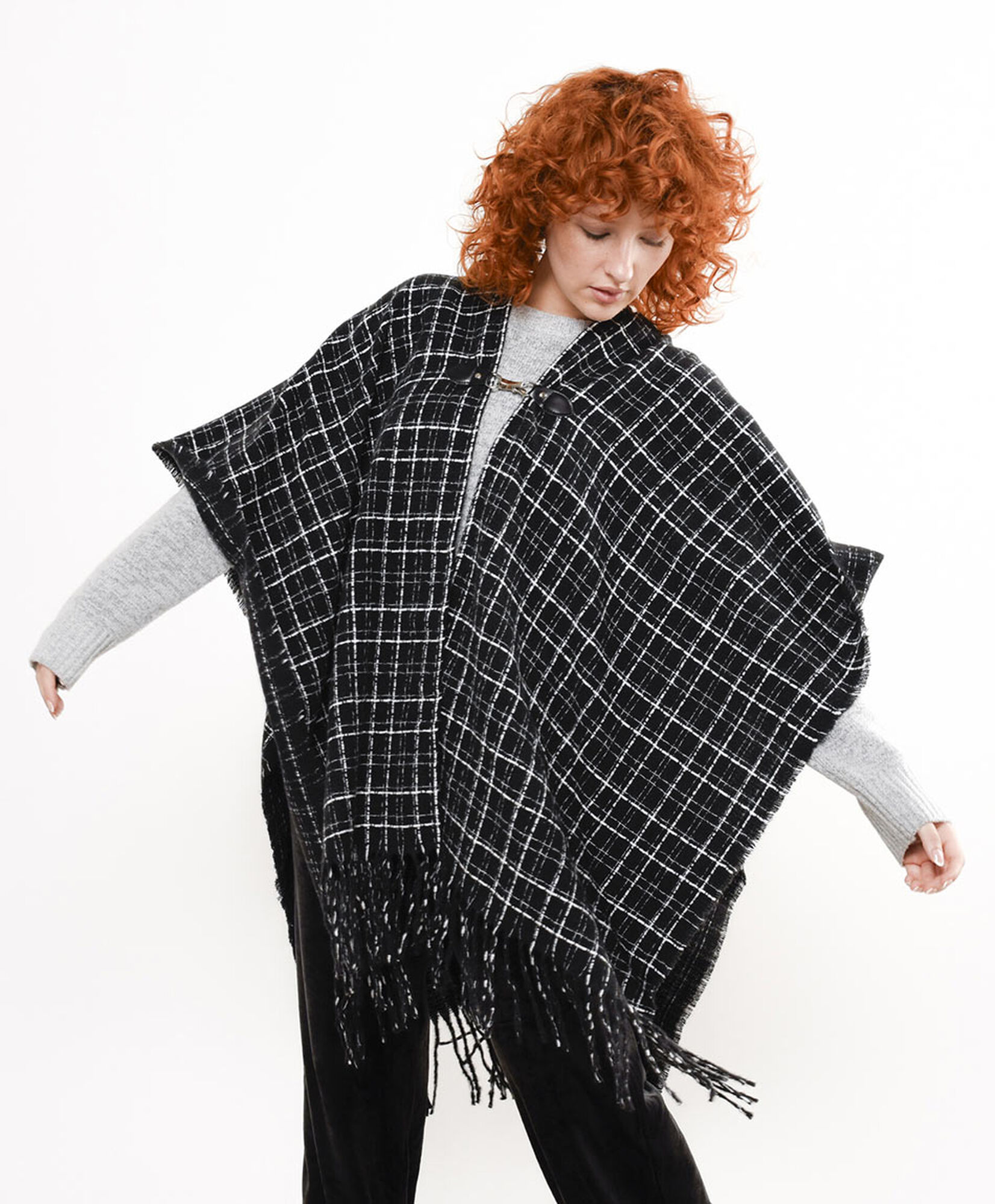 Poncho mujer hebilla cuadros Poncho mujer hebilla cuadros