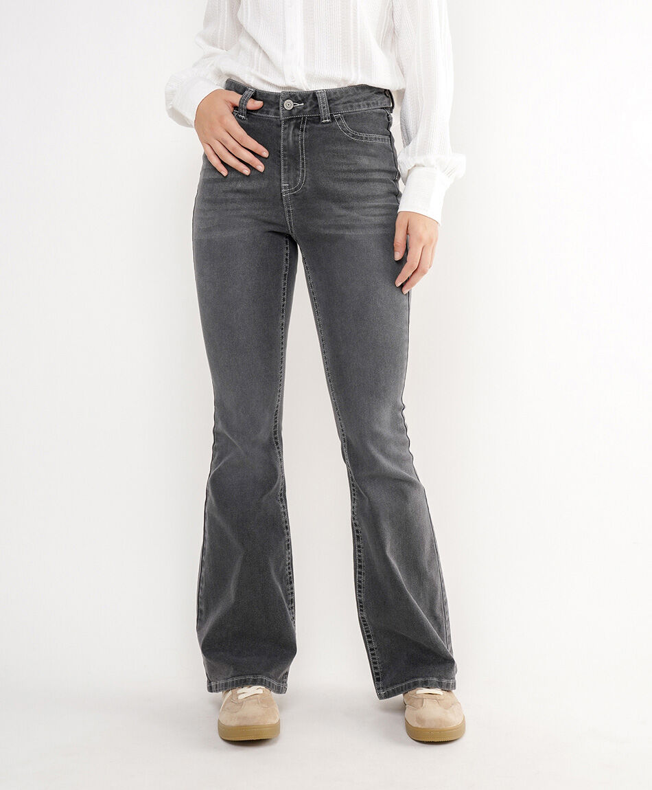 Jeans mujer flare  bordado doble