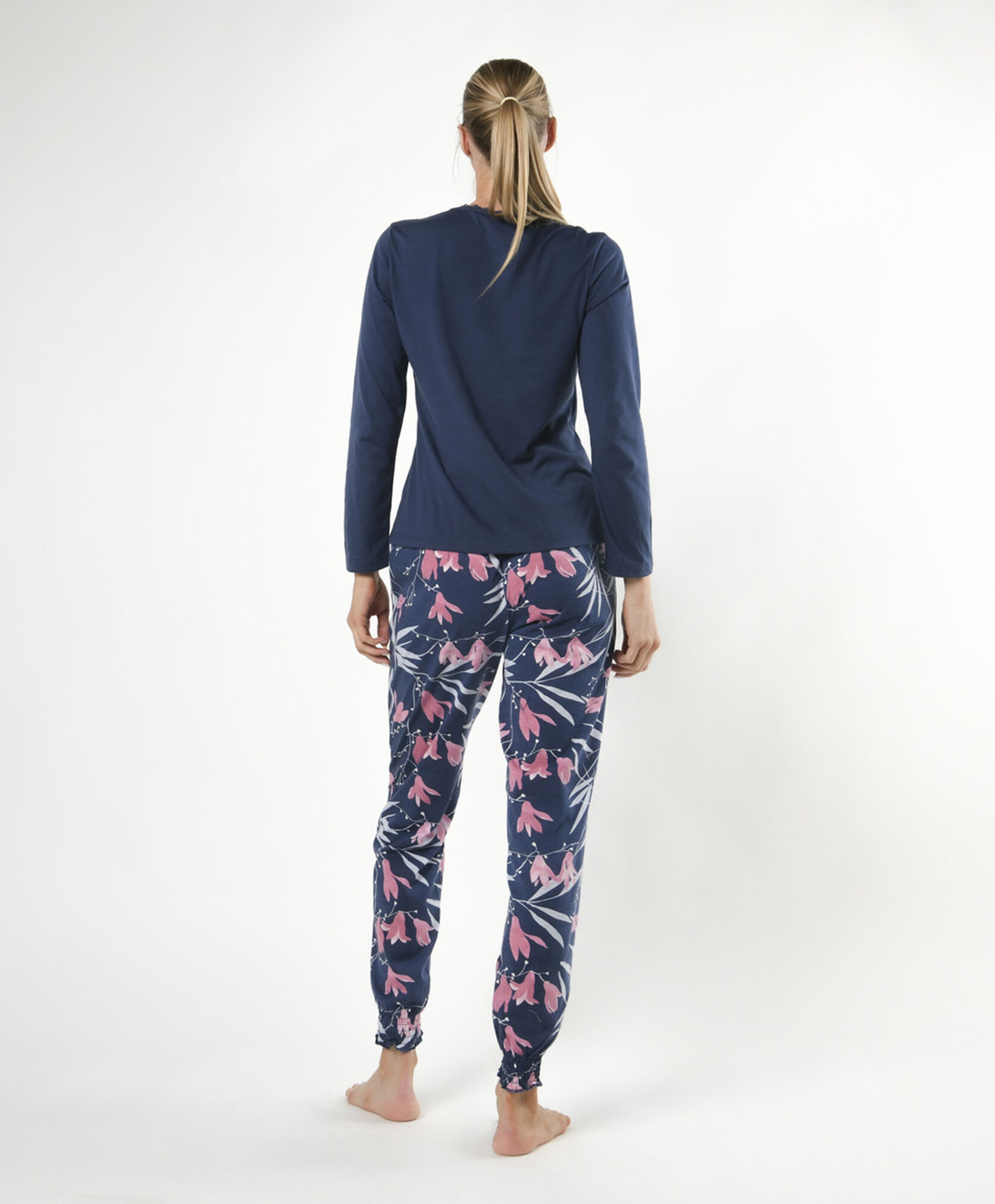 Pijama mujer floreado azul Pijama mujer floreado azul