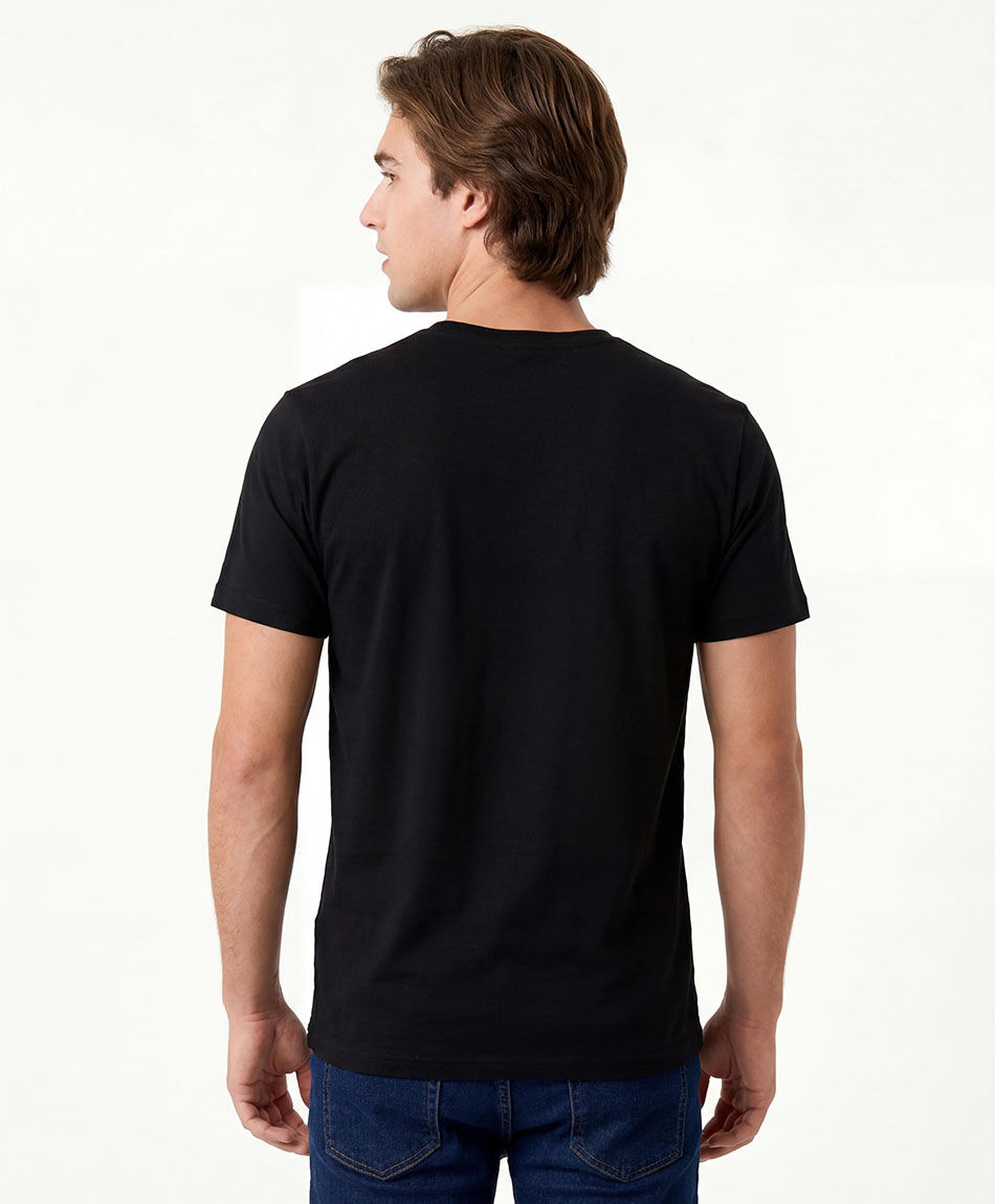 Polera hombre parche manga lisa