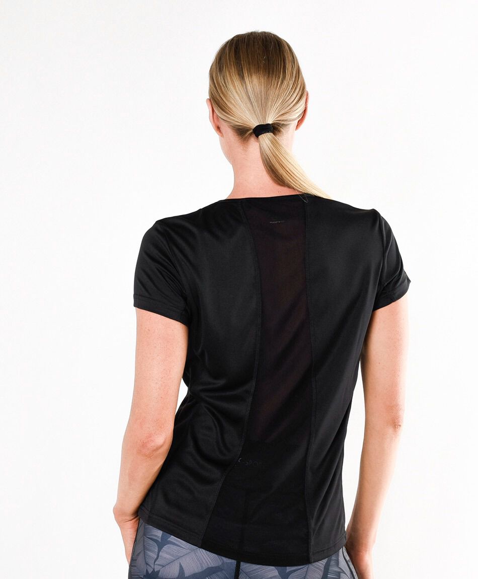 Polera deportiva mujer transparencia