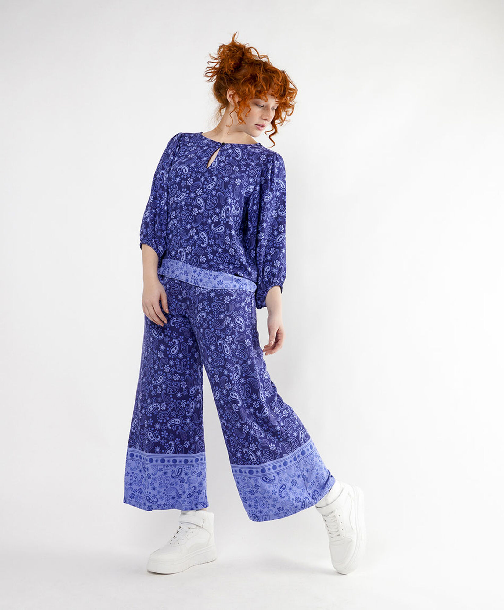 Pantalón mujer print azul wide Pantalón mujer print azul wide