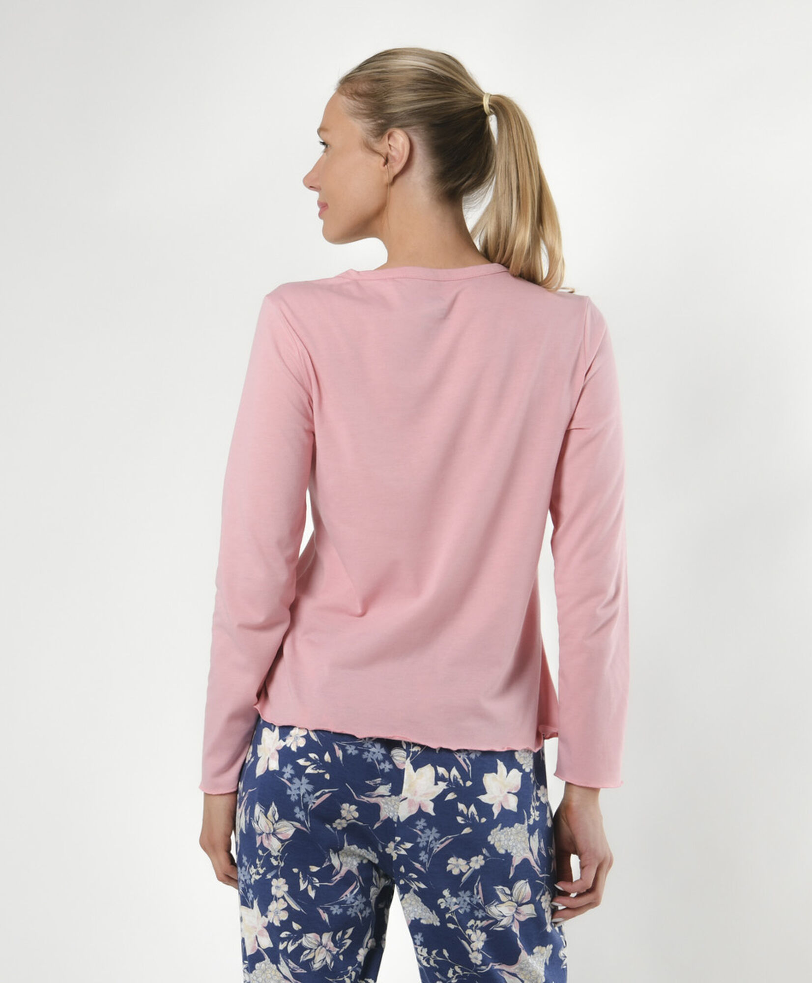 Pijama mujer floreado rosado Pijama mujer floreado rosado