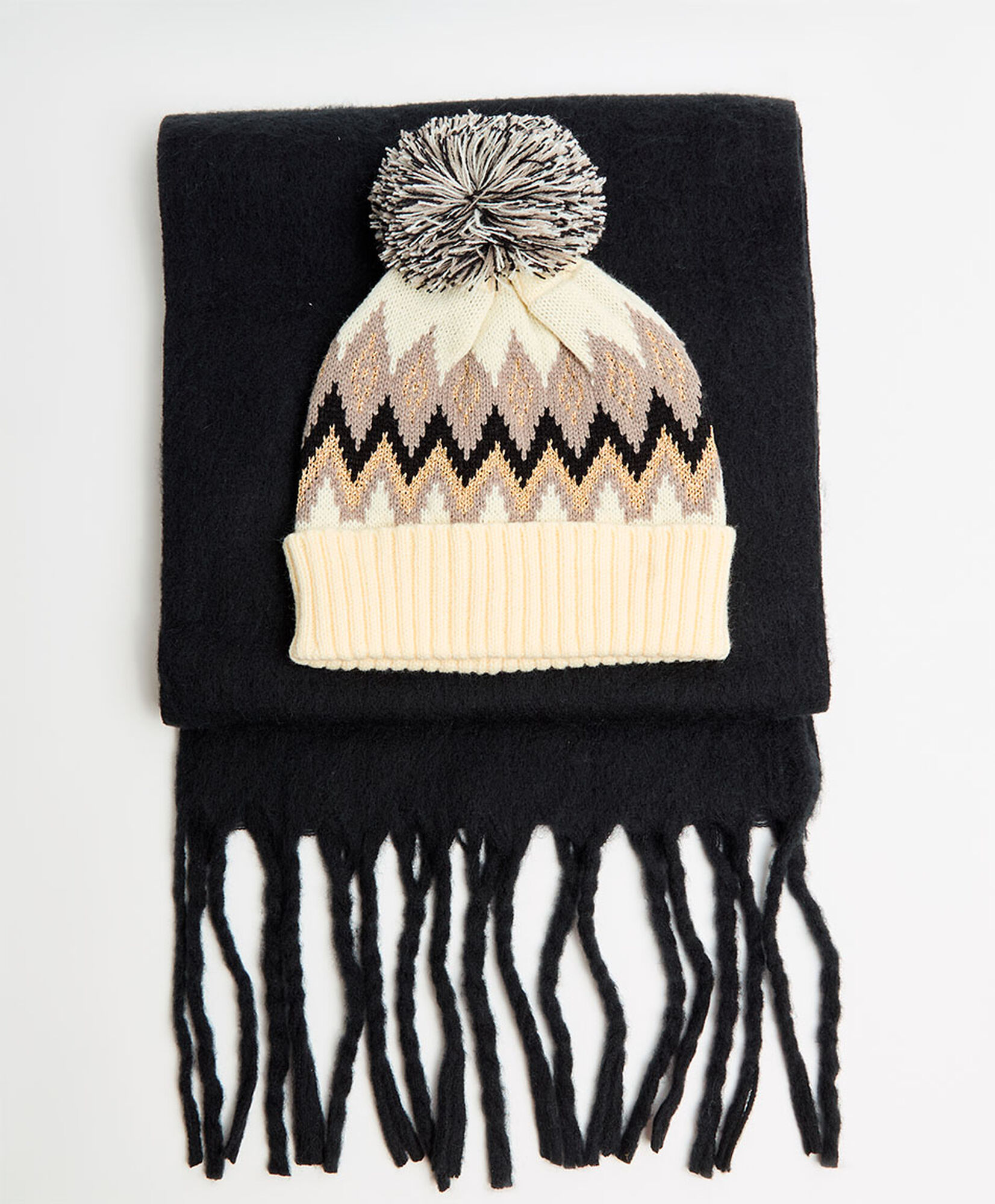 Set bufanda + gorro mujer flecos Set bufanda + gorro mujer flecos