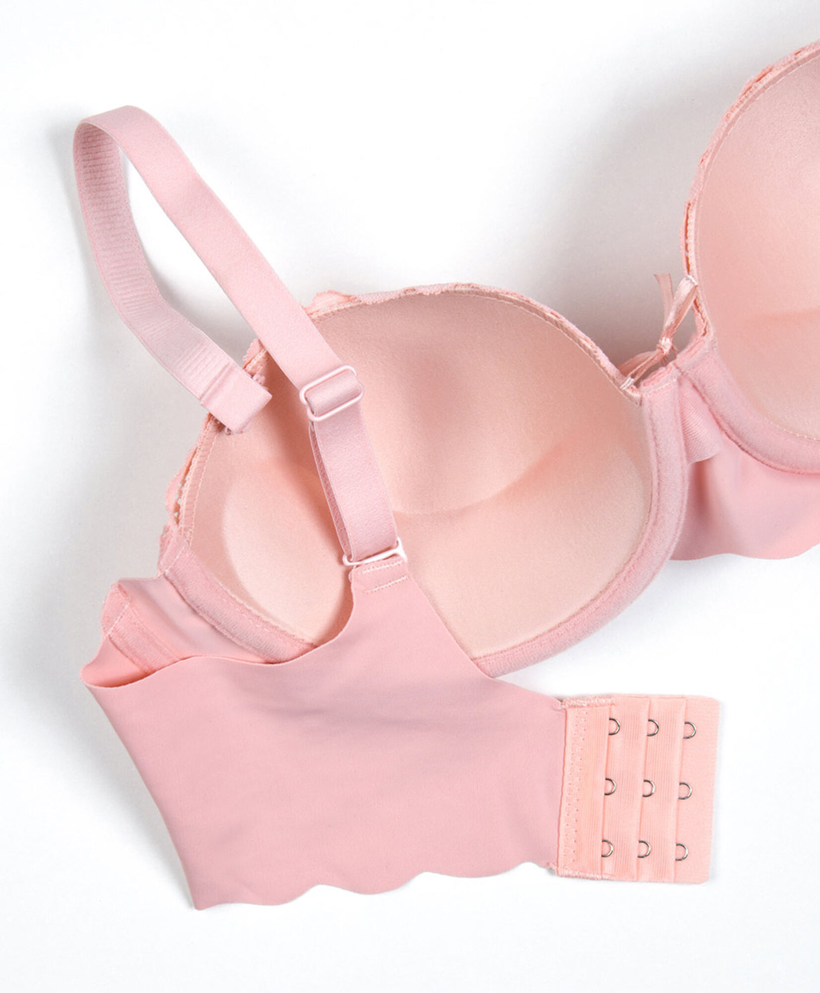 Sostén mujer encajes floreados seamless Sostén mujer encajes floreados seamless