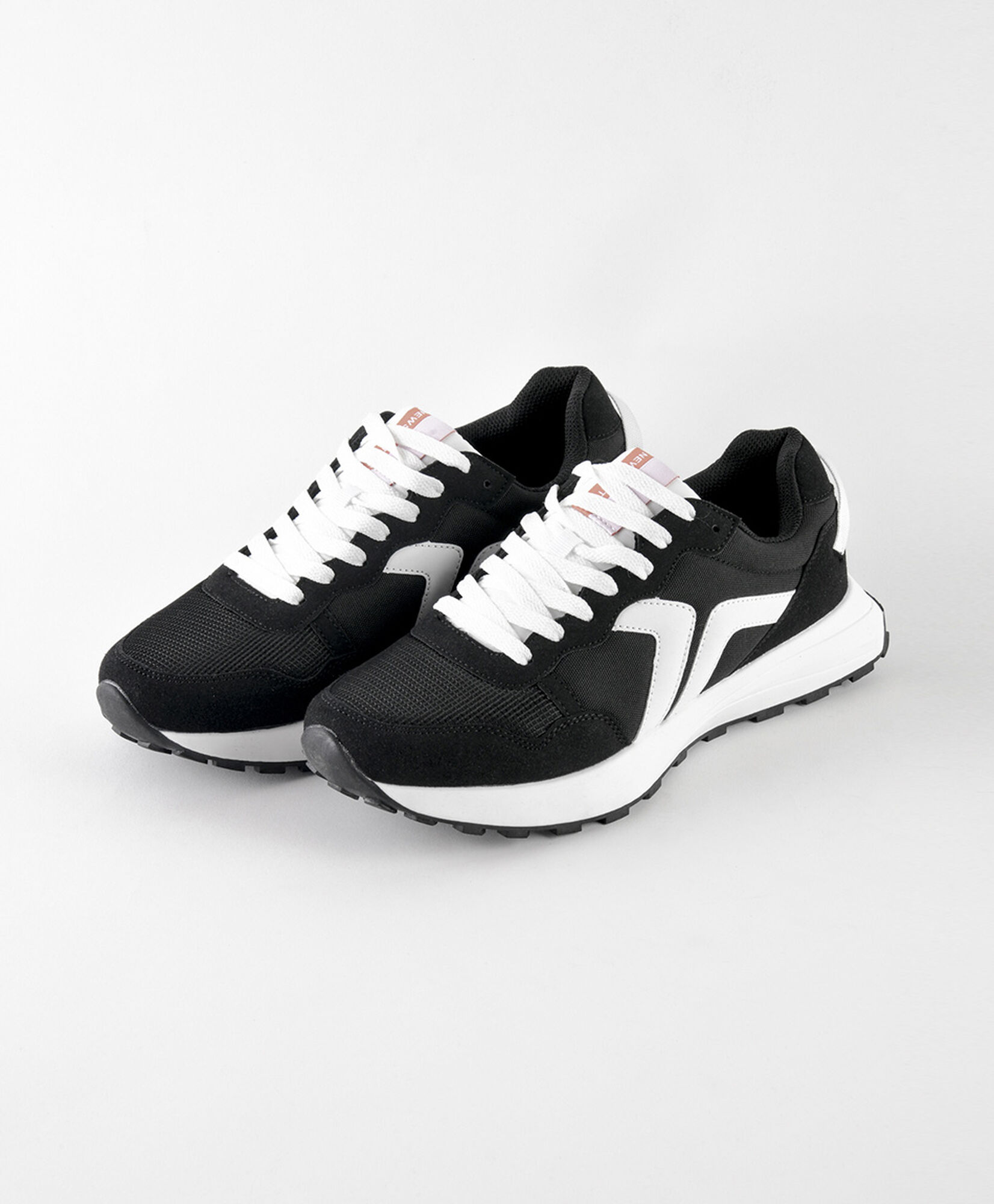 Zapatilla hombre retro Zapatilla hombre retro