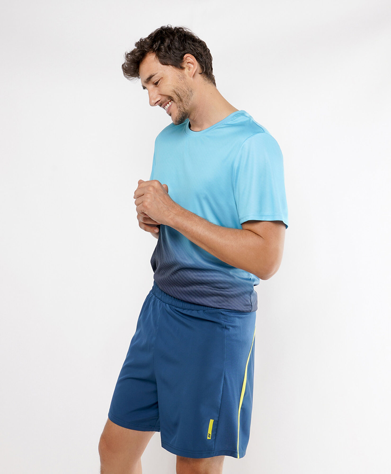 Short deportivo hombre piping amarillo Short deportivo hombre piping amarillo