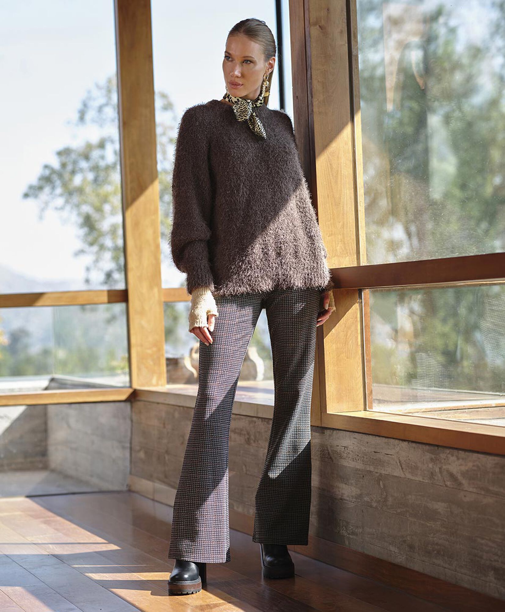Pantalón mujer pied de poule flare Pantalón mujer pied de poule flare