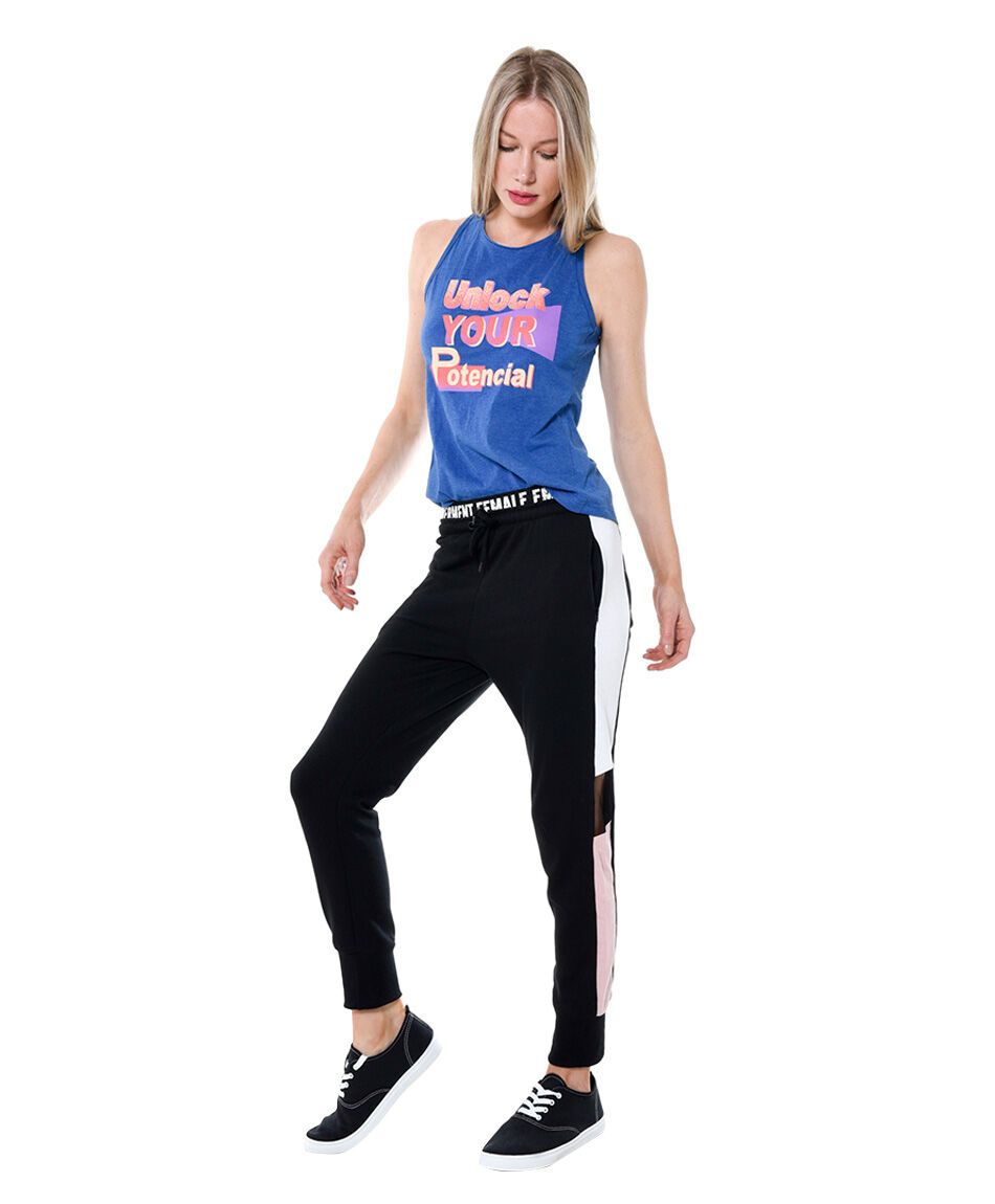 Pantalon deportivo  detalles