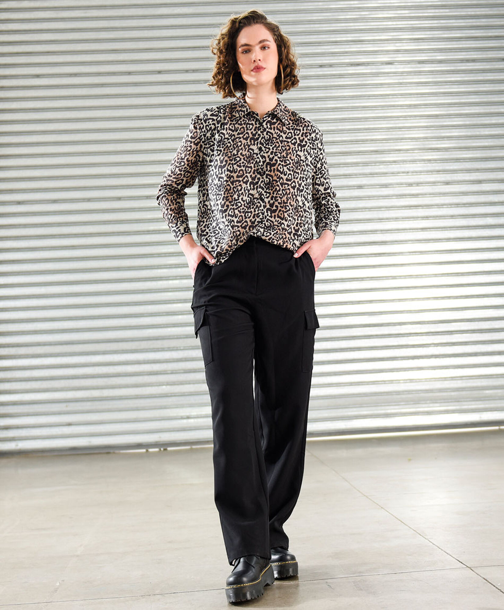 Pantalón mujer liso cargo Pantalón mujer liso cargo