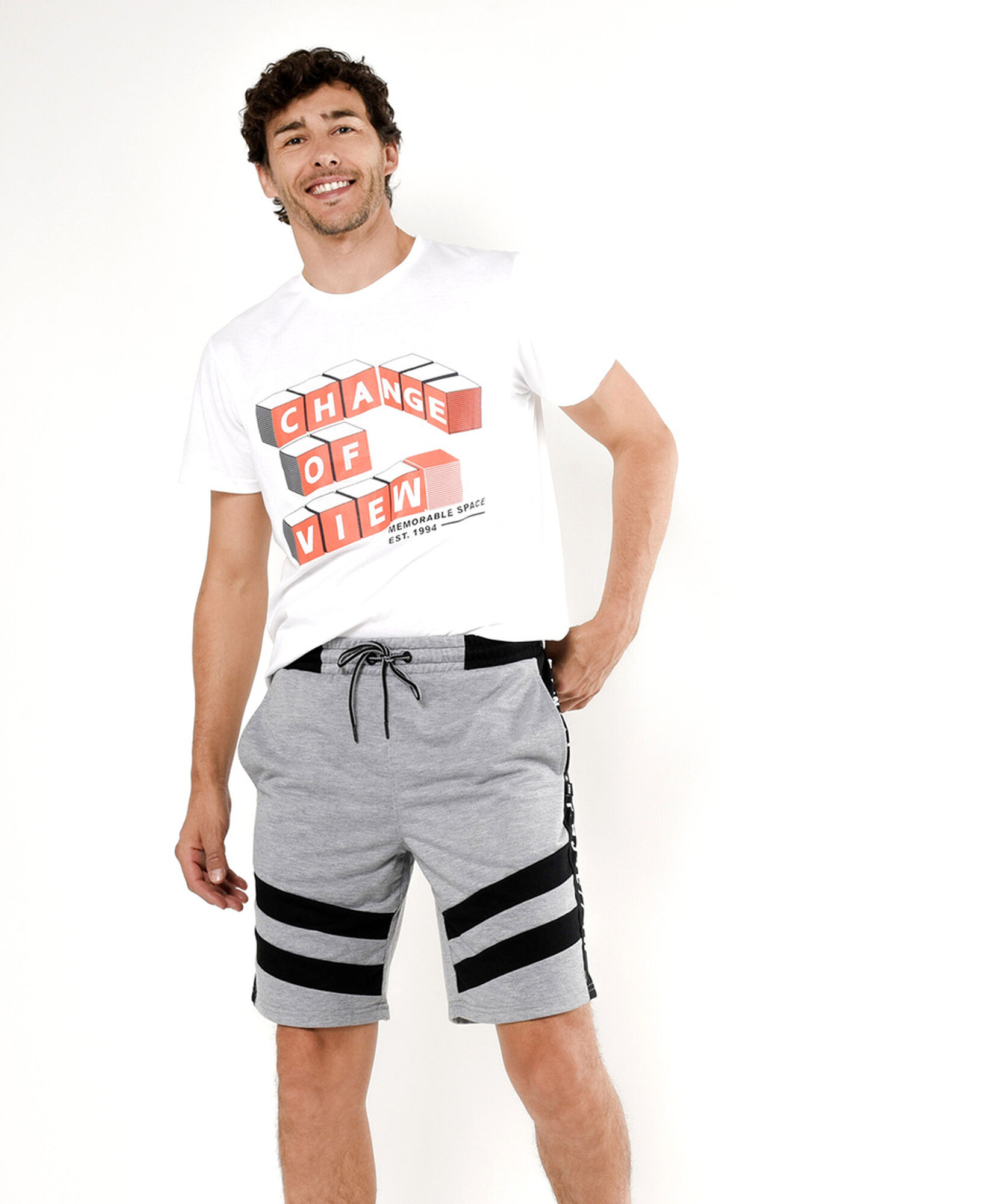 Short deportivo hombre líneas Short deportivo hombre líneas