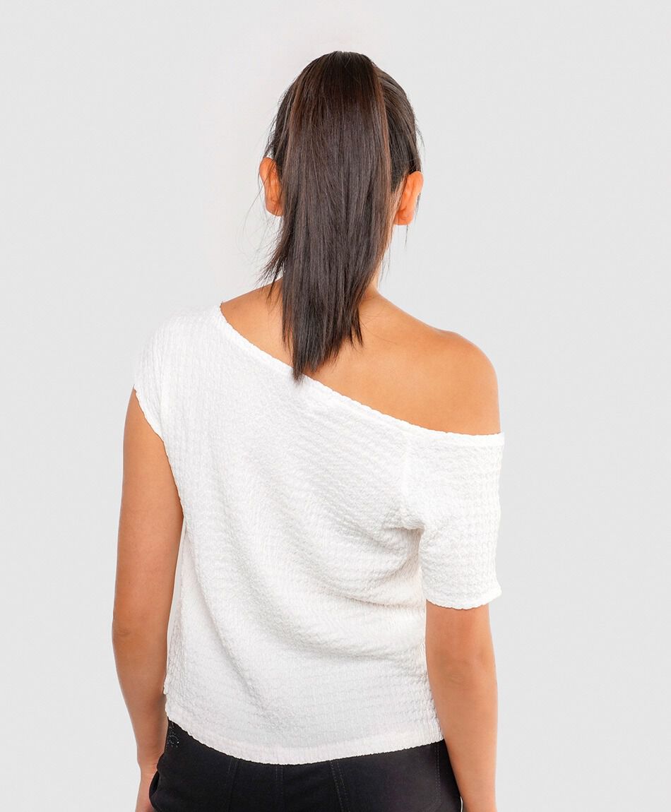 Polera mujer top asim&eacute;trico