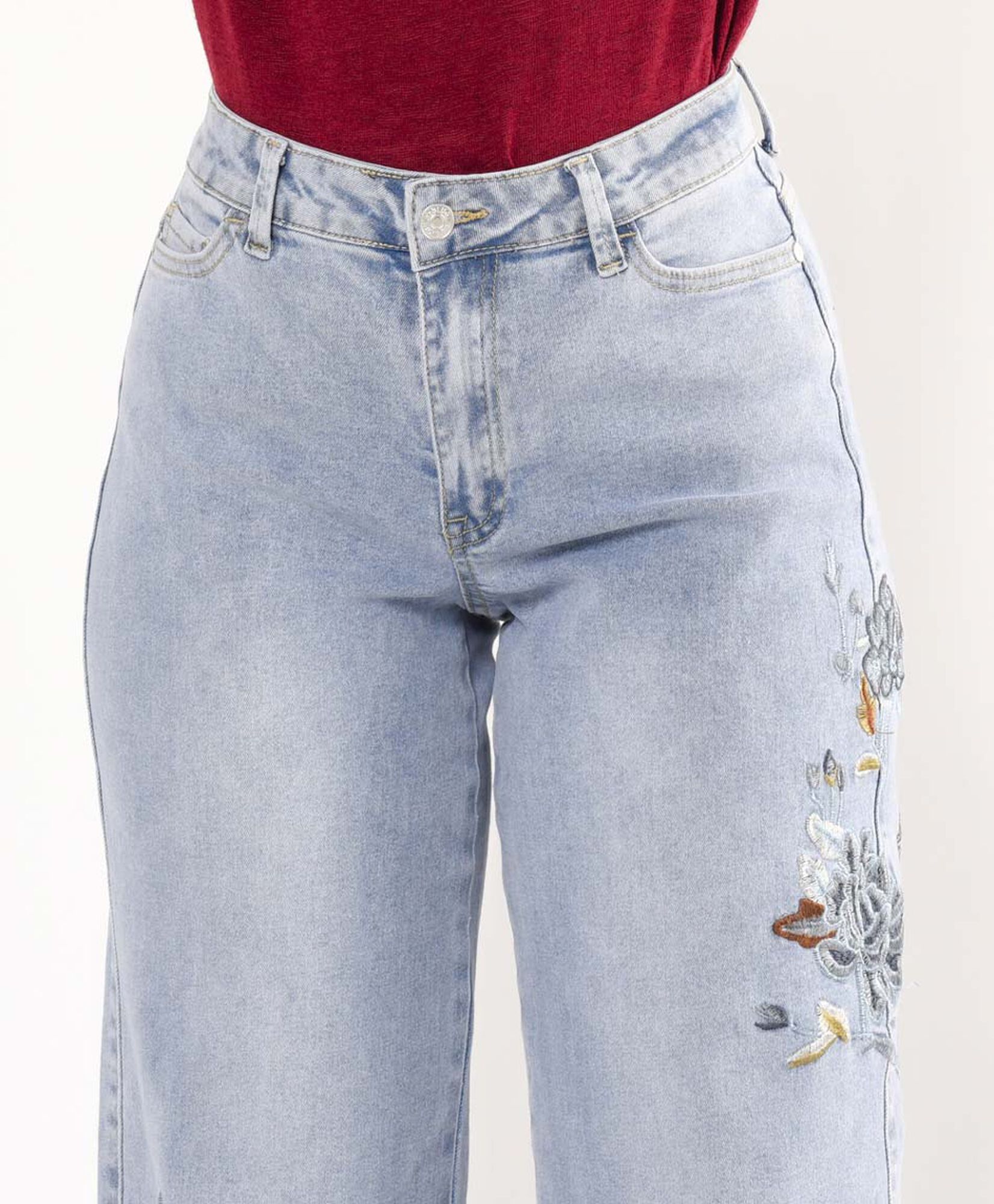 Jeans mujer bordado floreado Jeans mujer bordado floreado