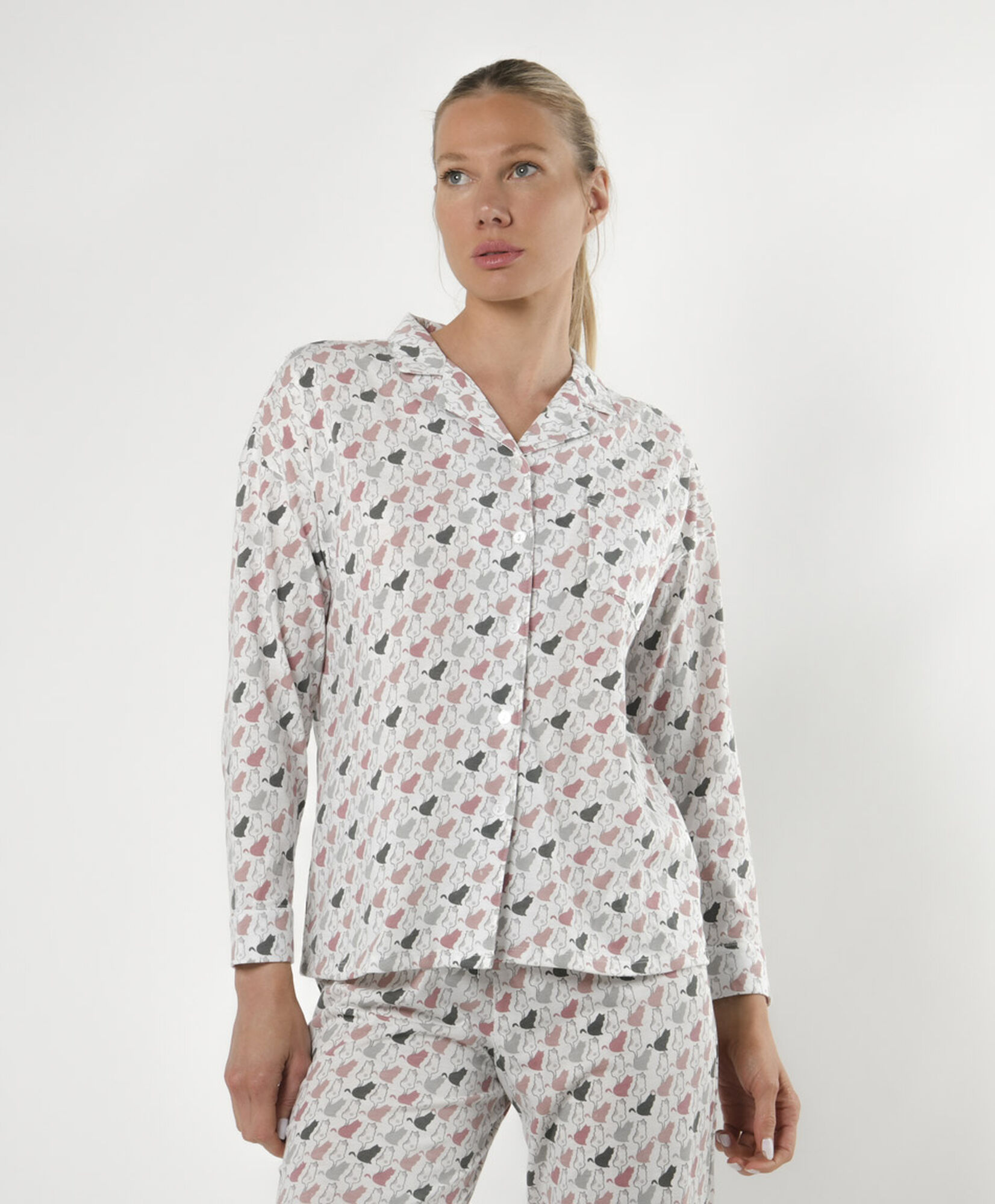 Pijama mujer estampado gatitos Pijama mujer estampado gatitos