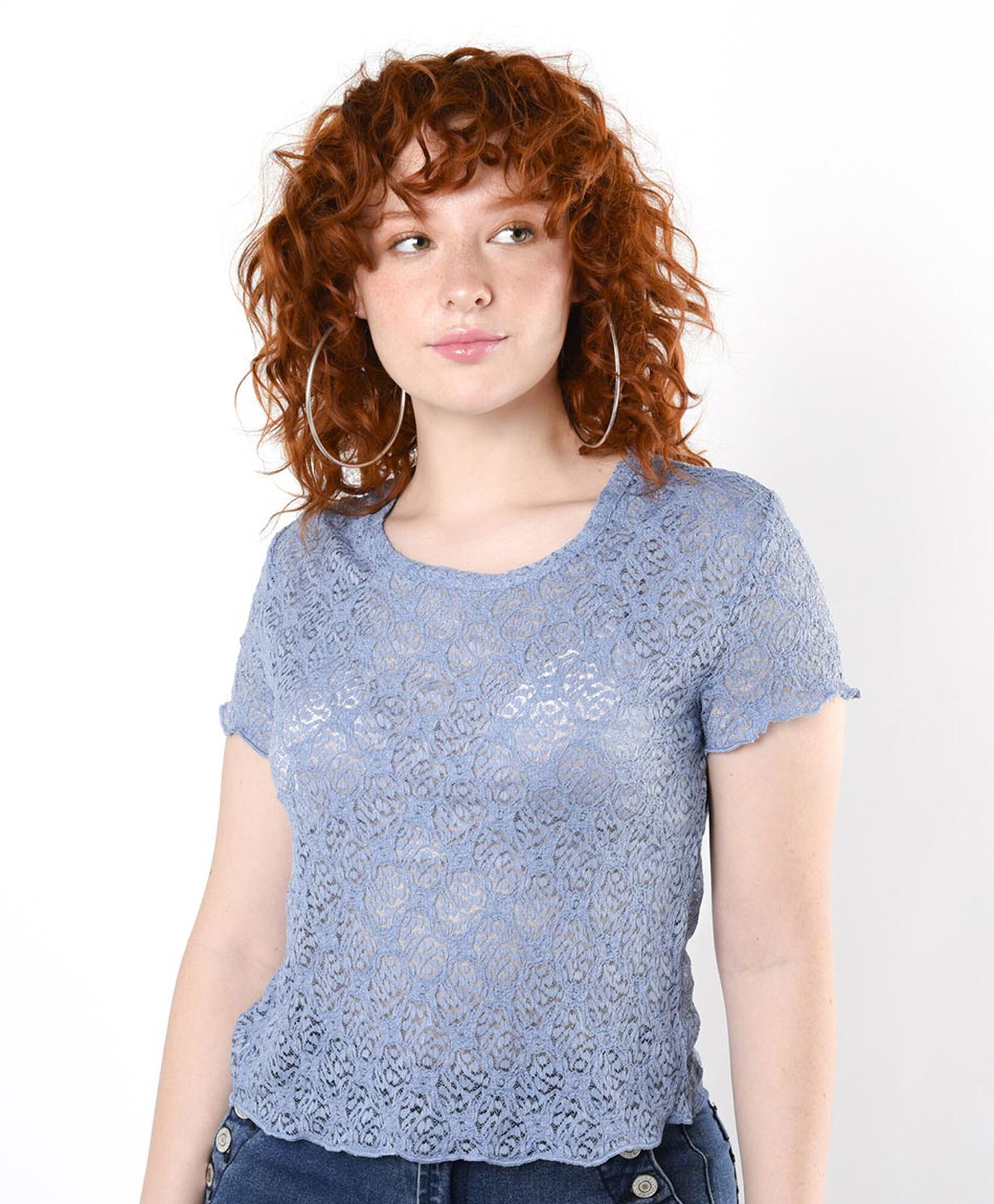 Polera mujer encajes floreados Polera mujer encajes floreados