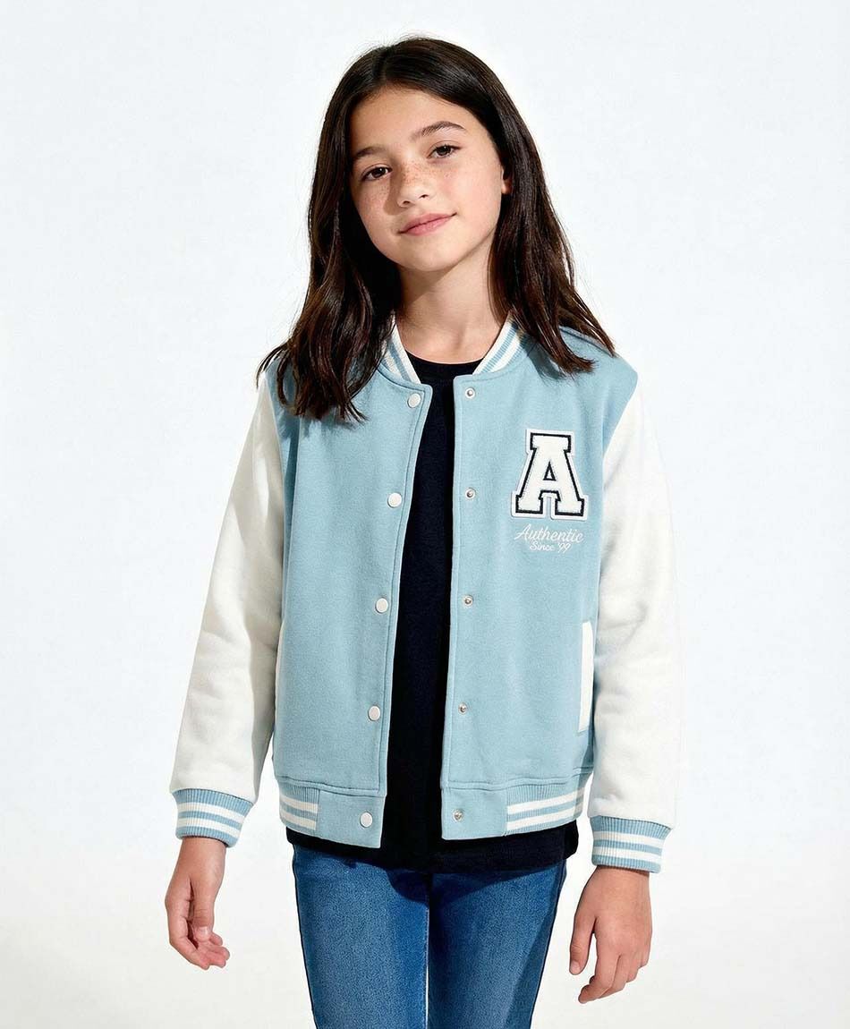 Chaqueta ni&ntilde;a estilo universitario