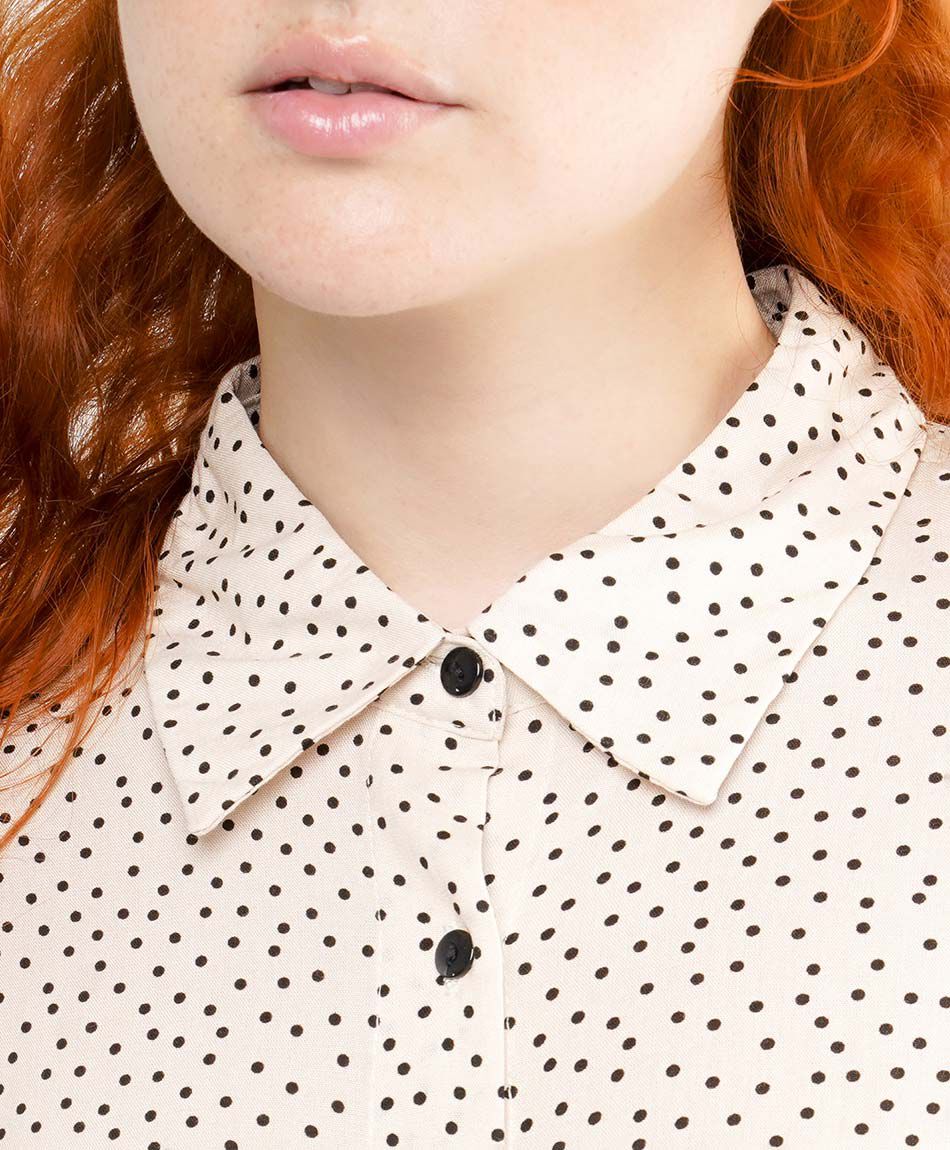 Blusa mujer dise&ntilde;o lunares