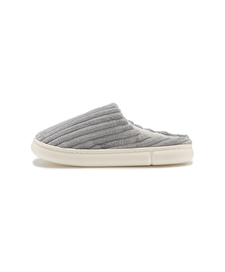 Pantufla hombre l&iacute;neas suave