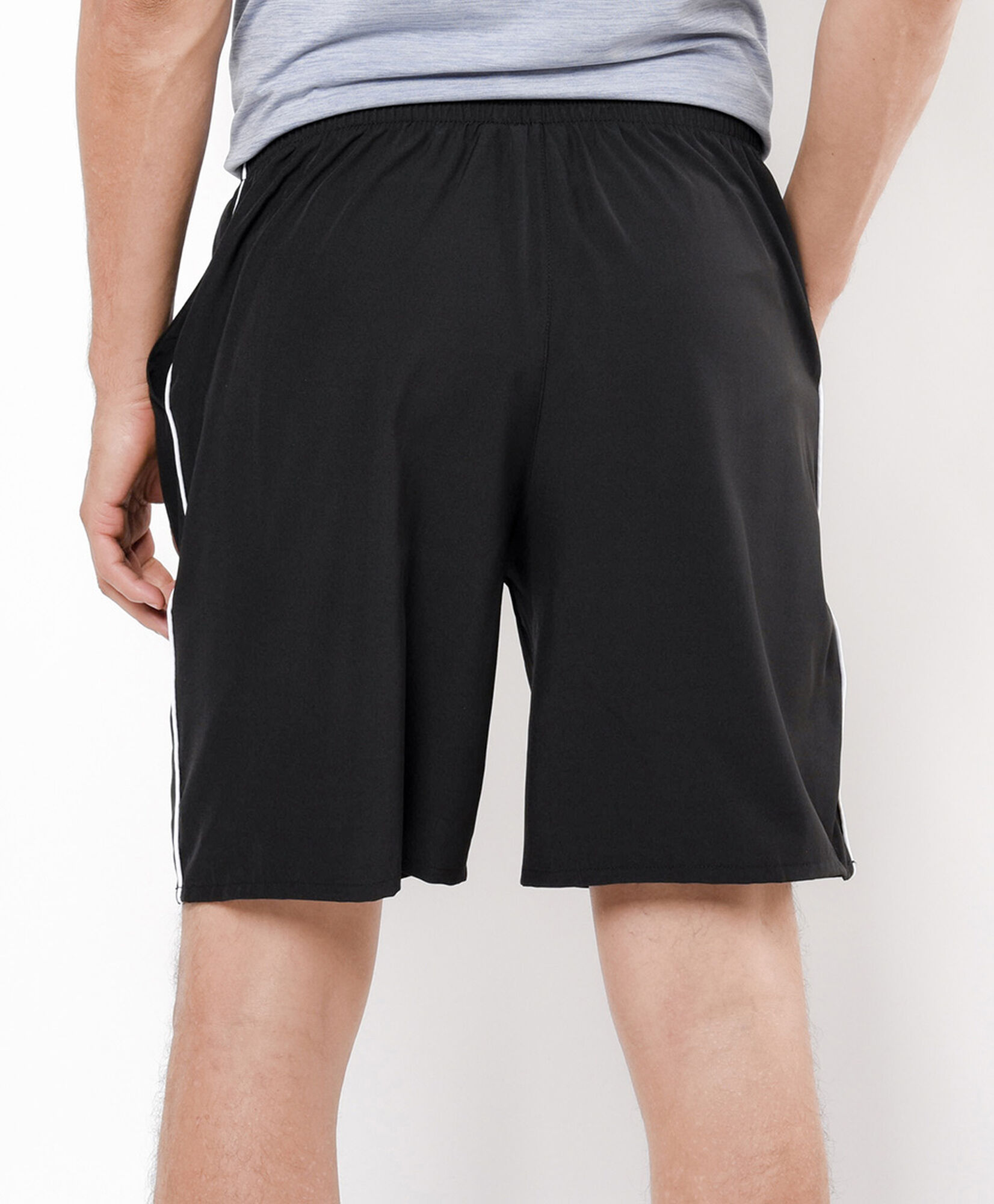 Short deportivo hombre piping Short deportivo hombre piping