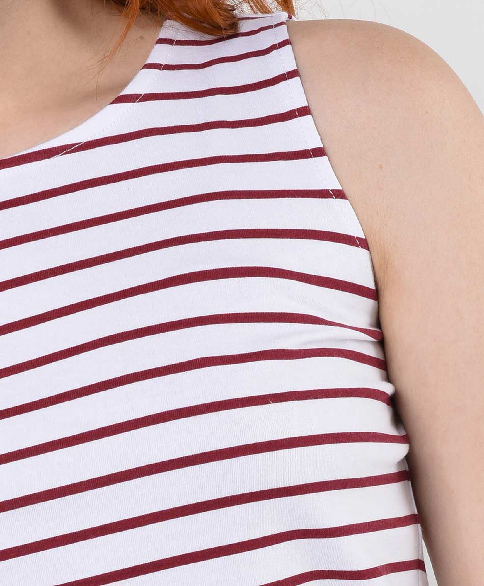 Polera mujer líneas sin mangas Polera mujer líneas sin mangas