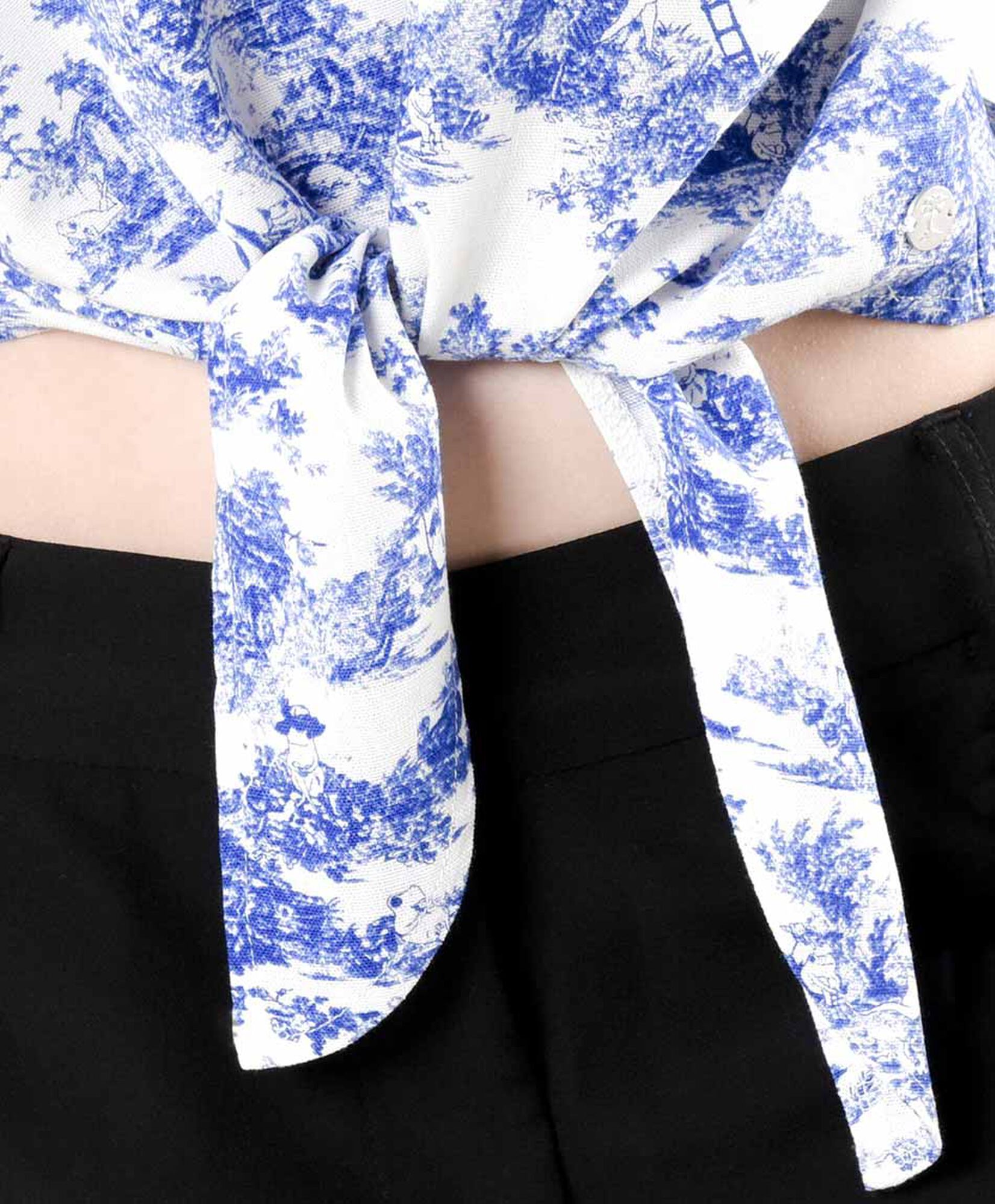 Blusa mujer estampado y lazo Blusa mujer estampado y lazo