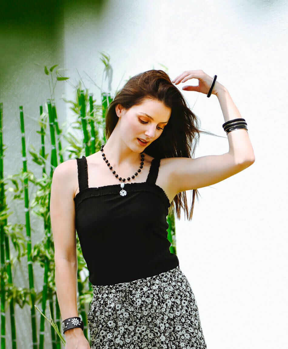 Polera ajustada tirantes cuello cuadrado