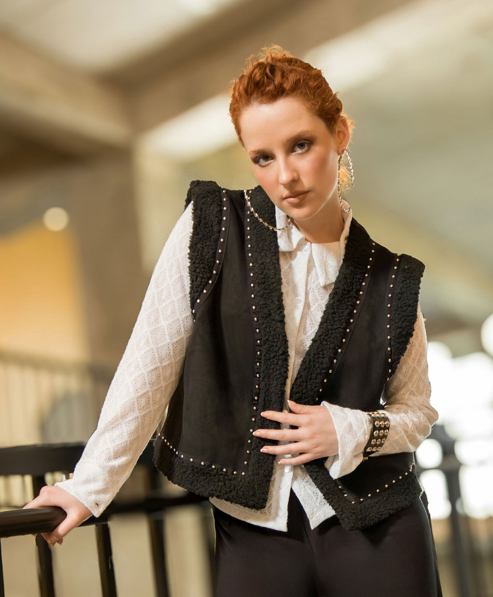 Chaqueta mujer tachas sin mangas Chaqueta mujer tachas sin mangas