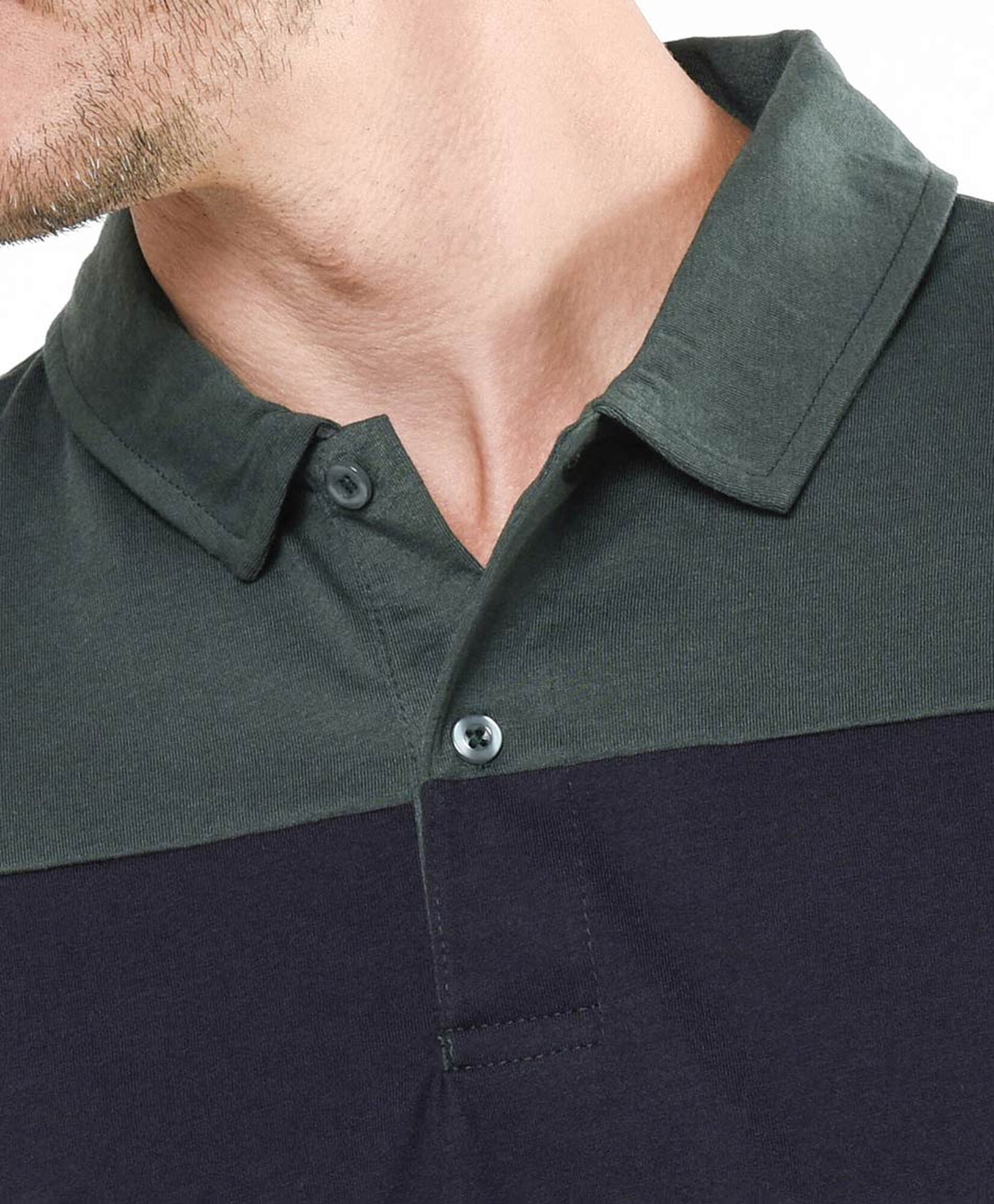 Polera hombre líneas cuello piqué tricolor Polera hombre líneas cuello piqué tricolor